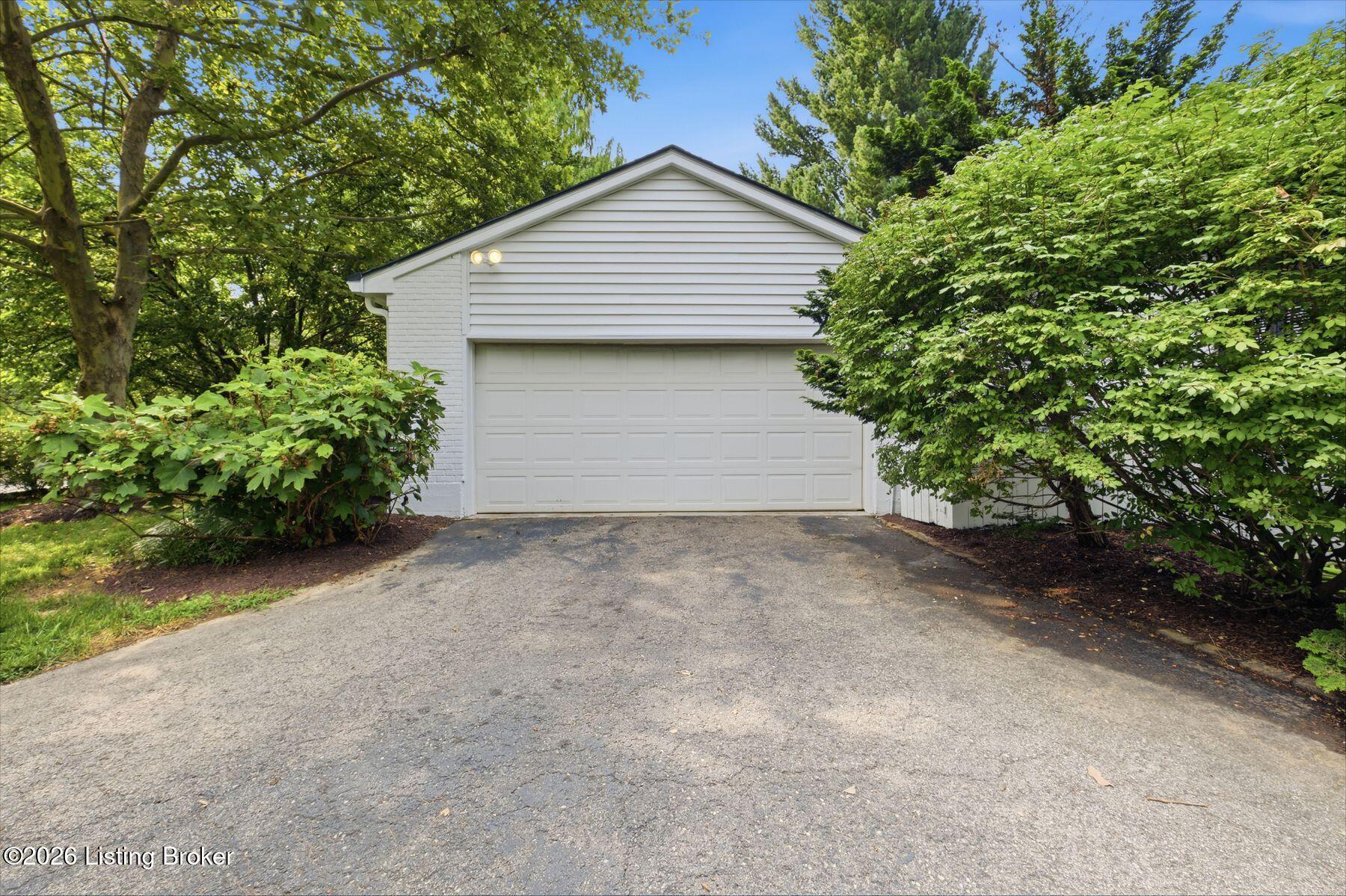 12609 Crest Arm Rd