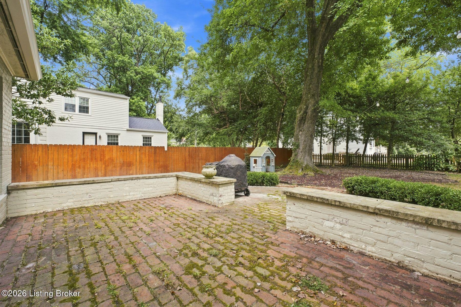 3946 Napanee Rd