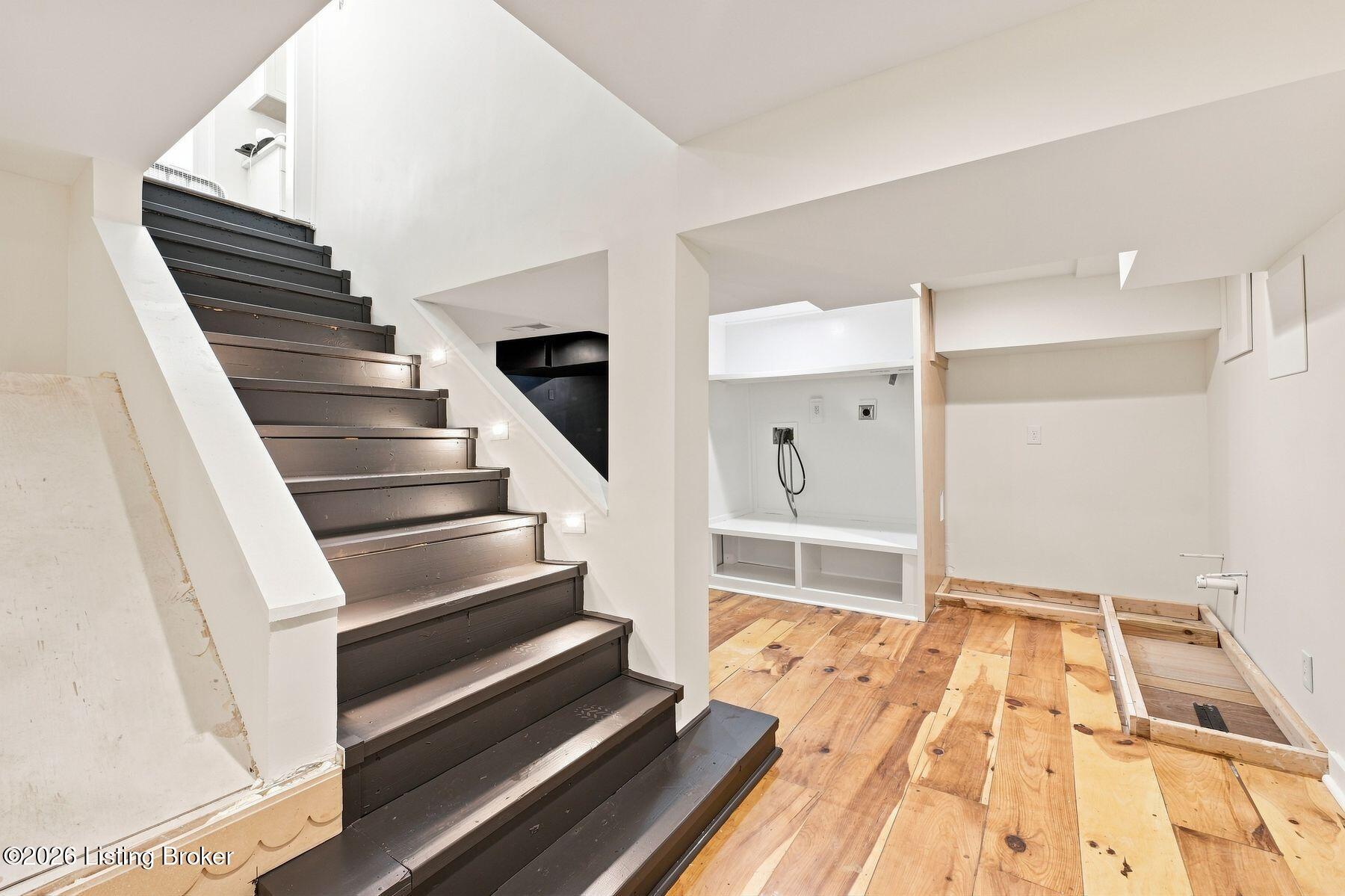 3946 Napanee Rd