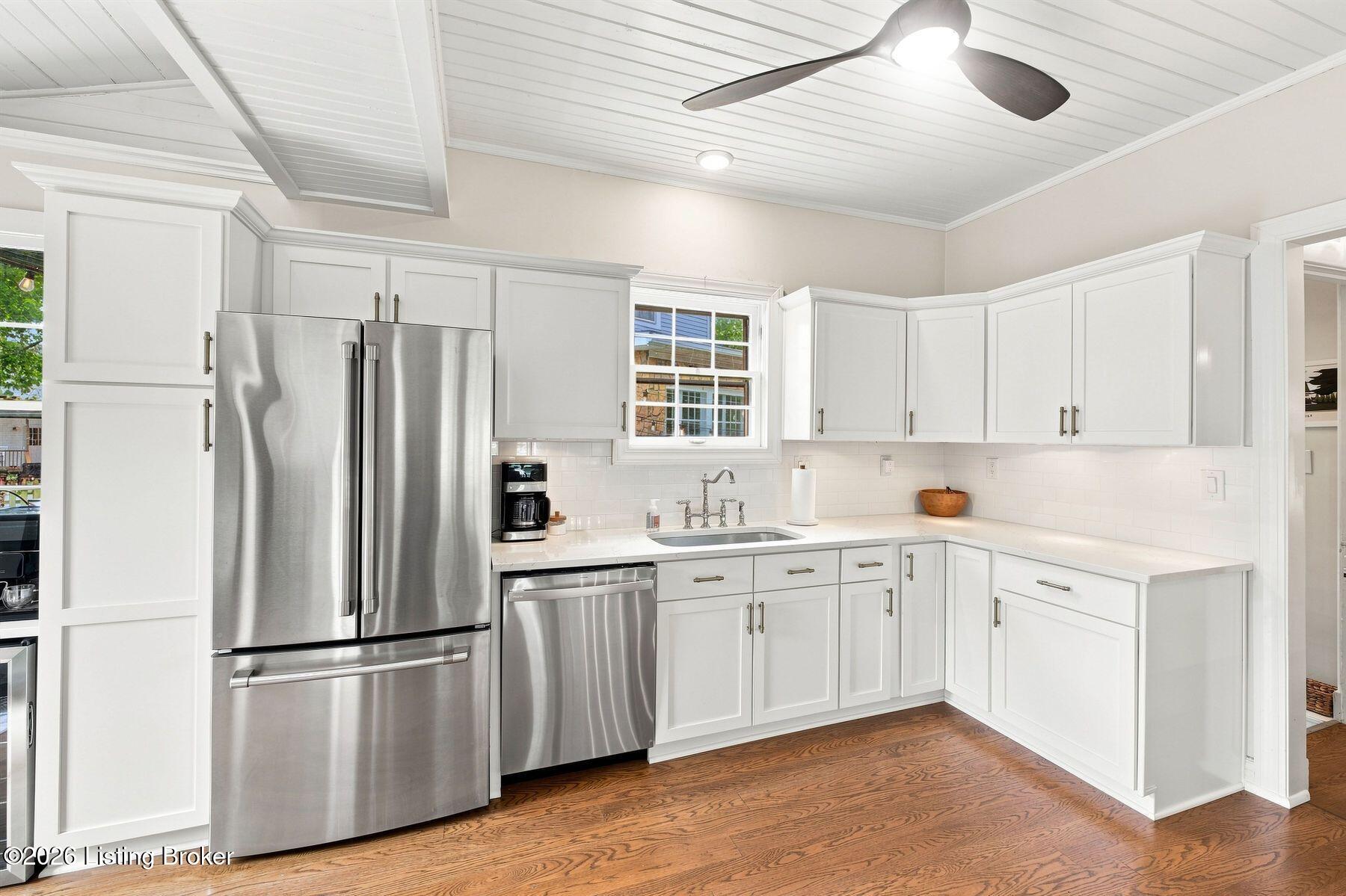 2609 Whittier Ave