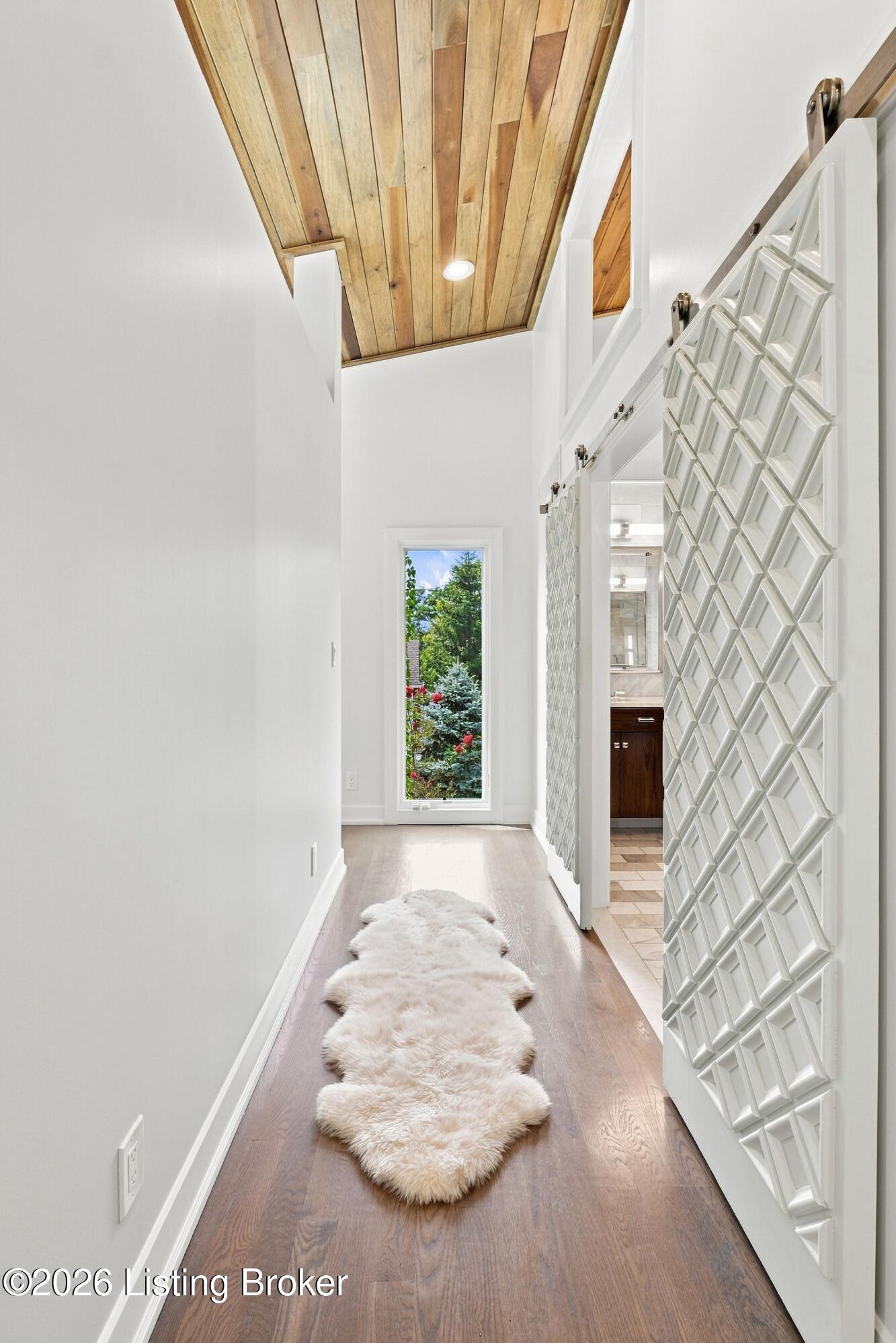 1128 Rostrevor Cir