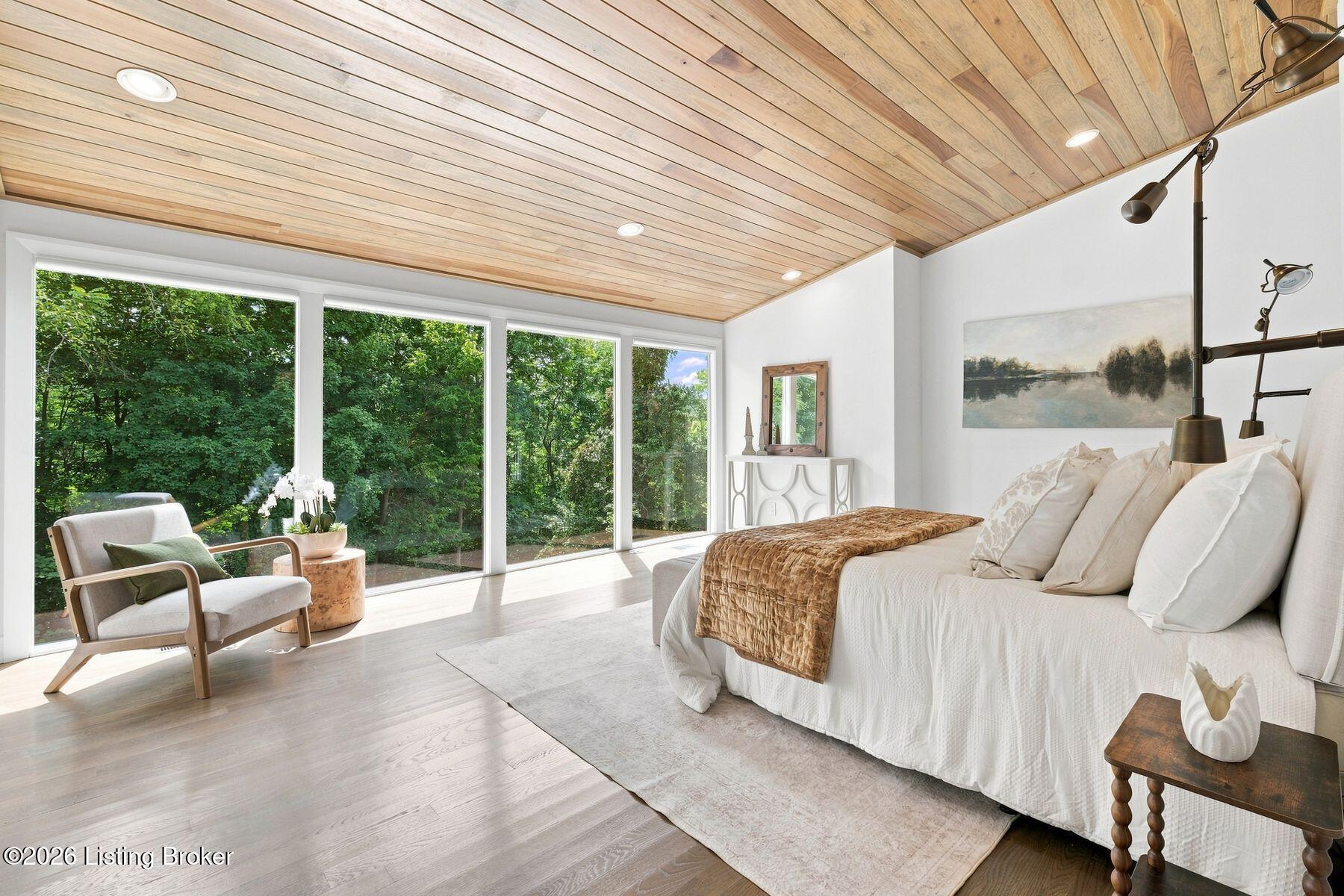 1128 Rostrevor Cir