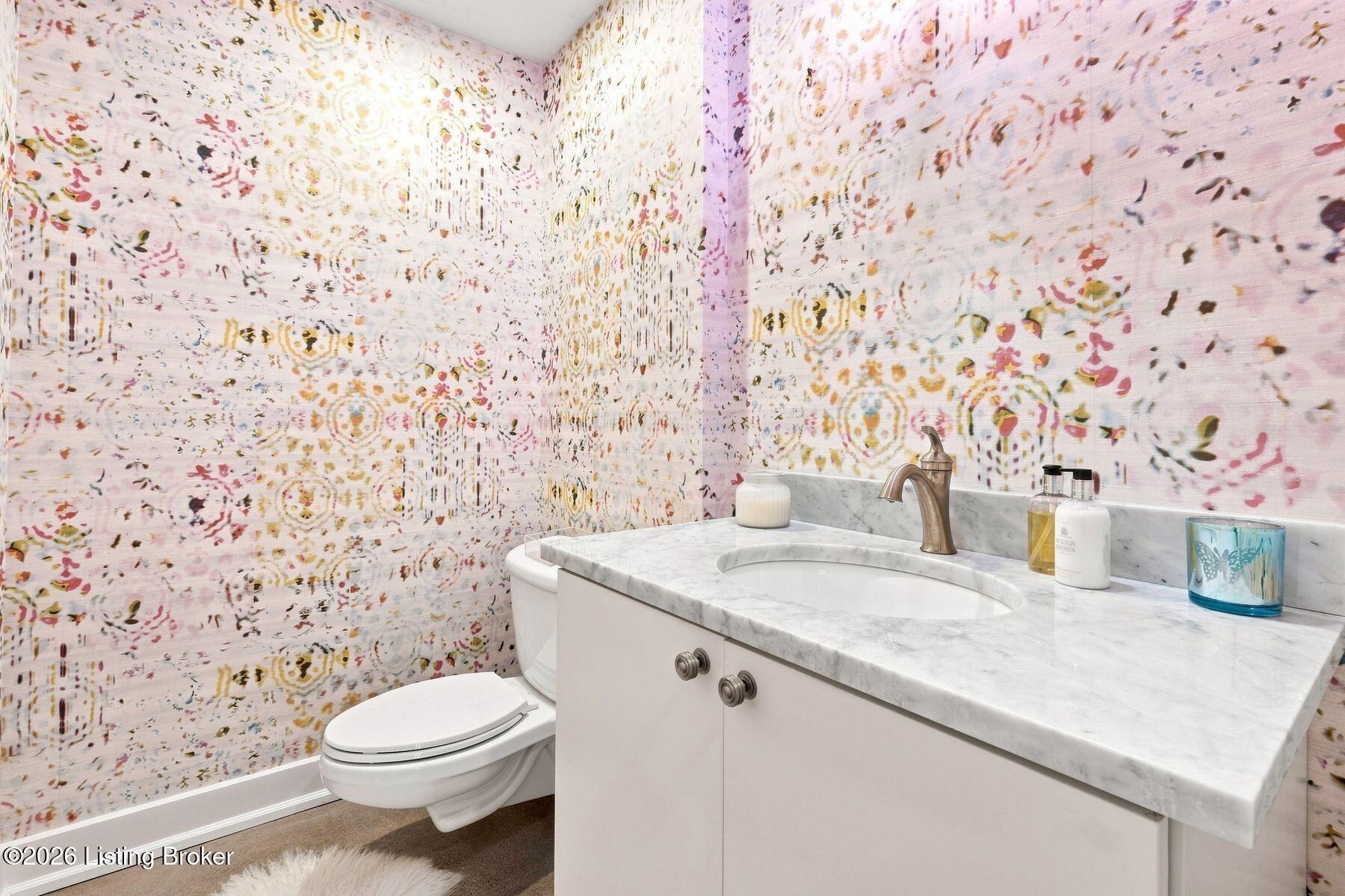 1128 Rostrevor Cir