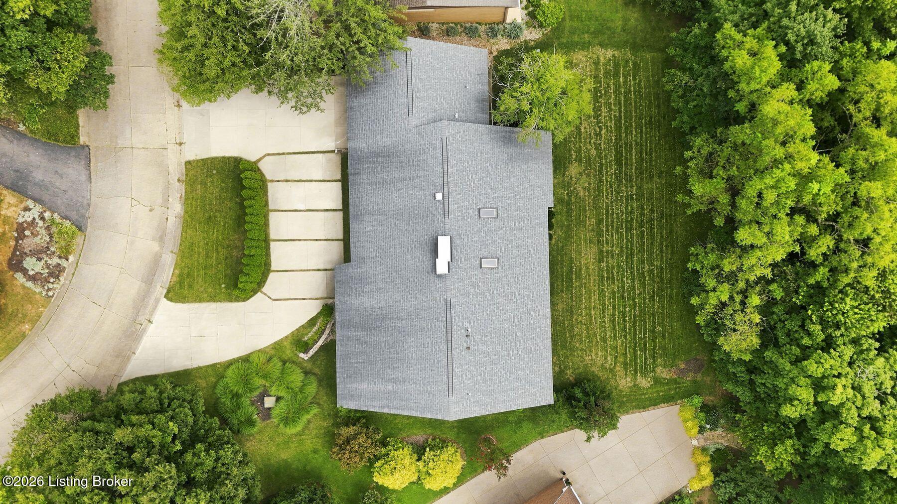 1128 Rostrevor Cir