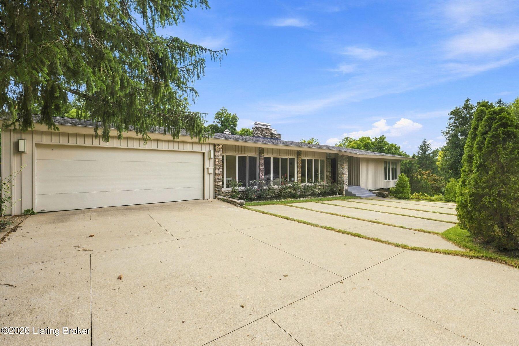 1128 Rostrevor Cir