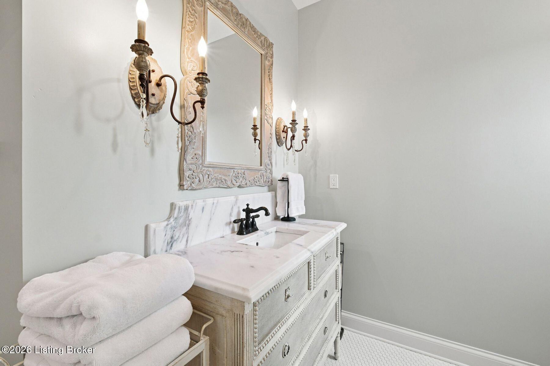 5716 Harrods Glen Dr