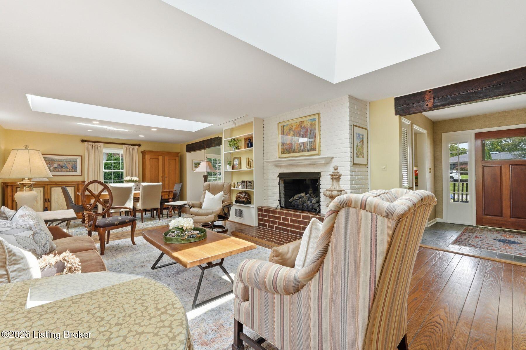 5105 Moccasin Ct