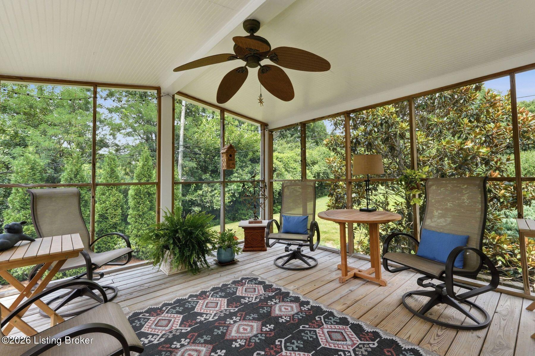 5105 Moccasin Ct