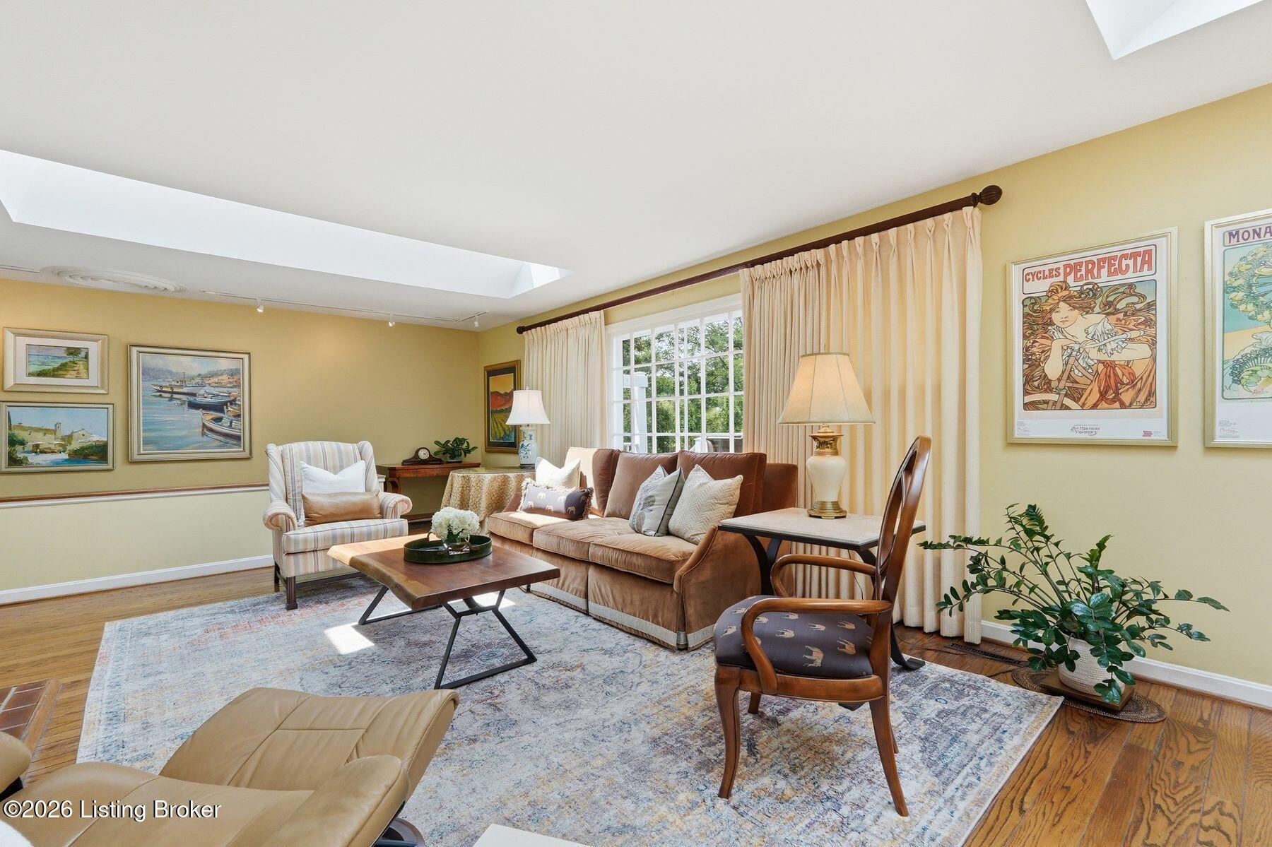 5105 Moccasin Ct