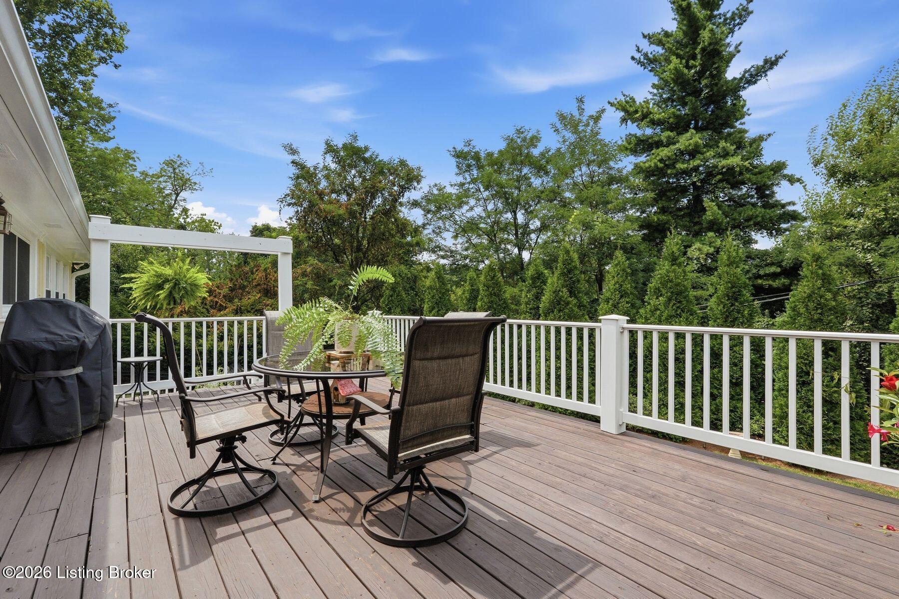 5105 Moccasin Ct