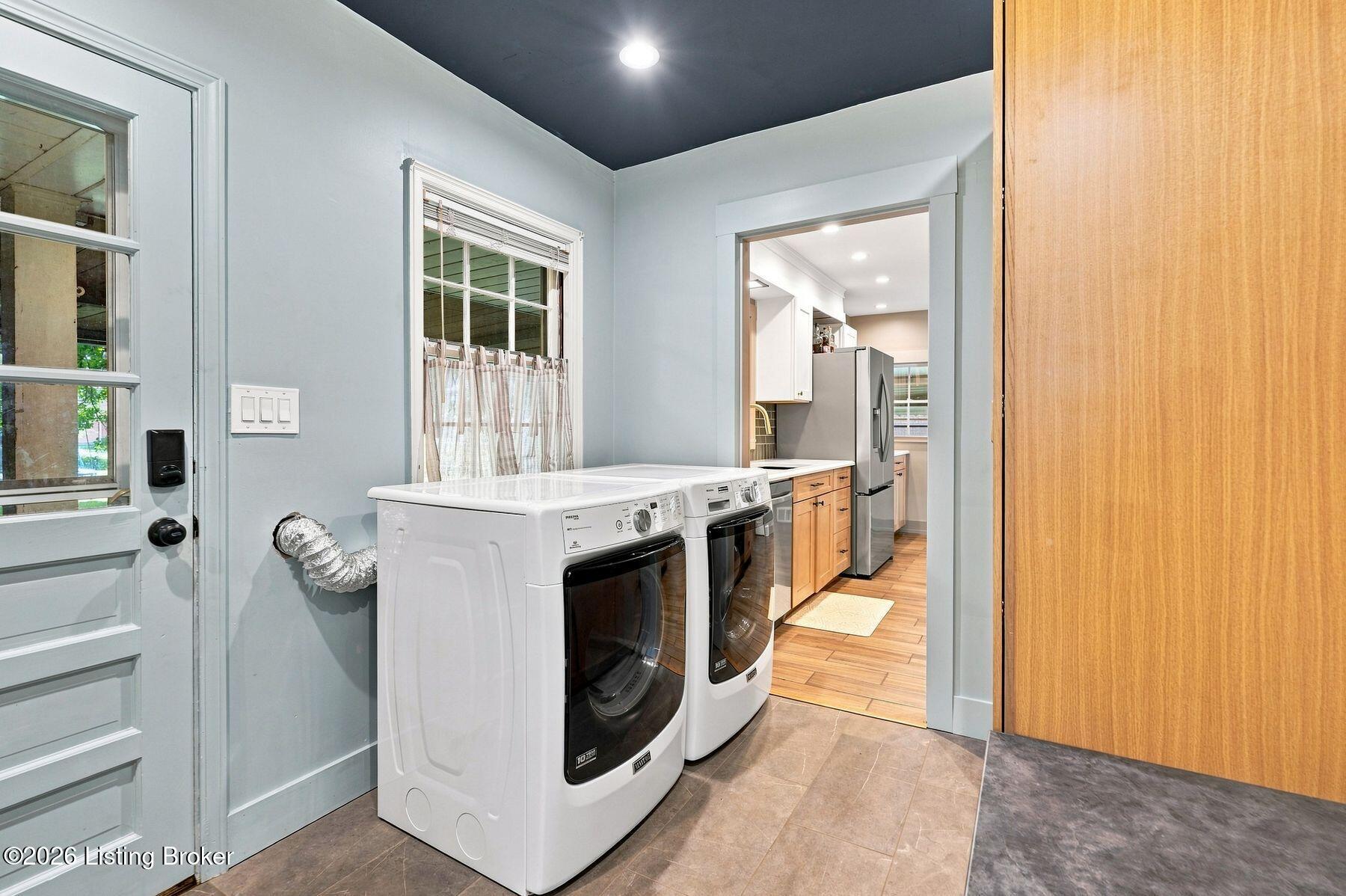 2208 Bashford Manor Ln