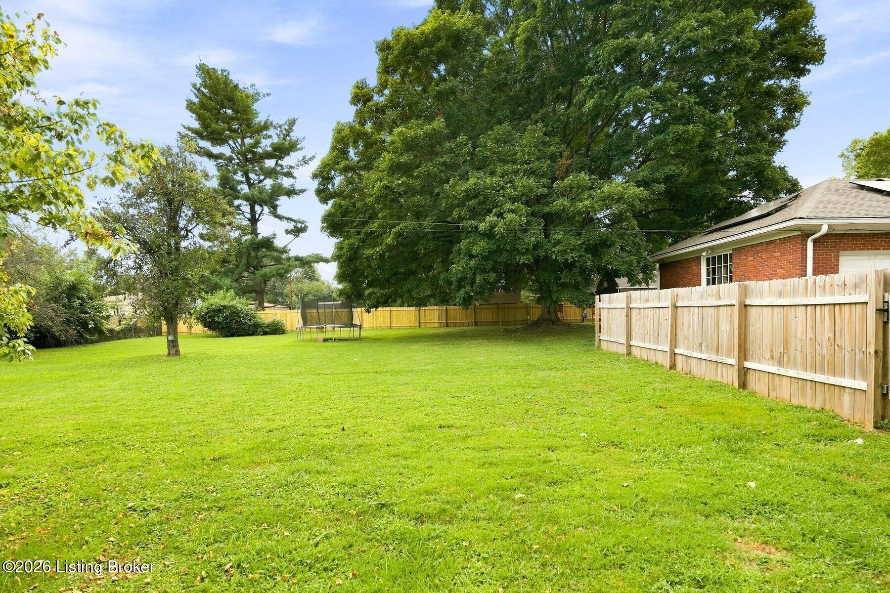 2208 Bashford Manor Ln