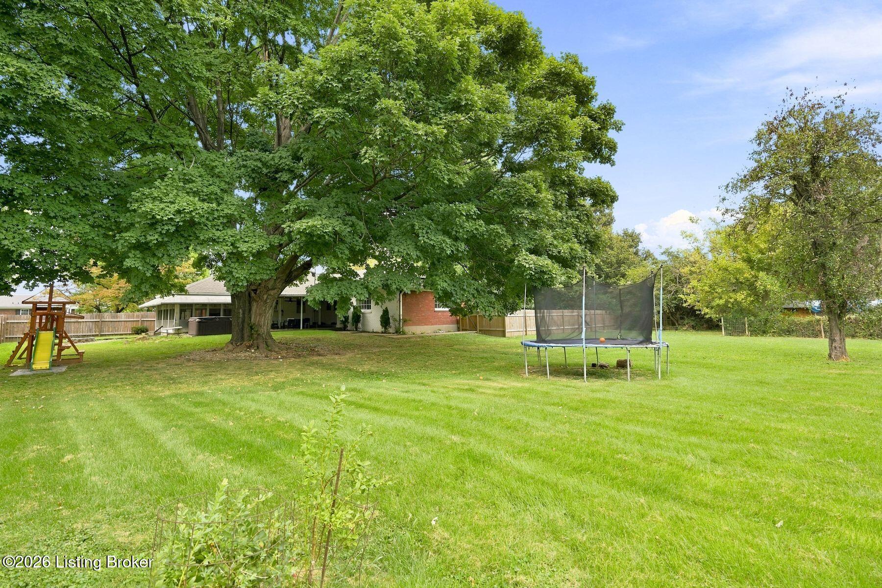 2208 Bashford Manor Ln