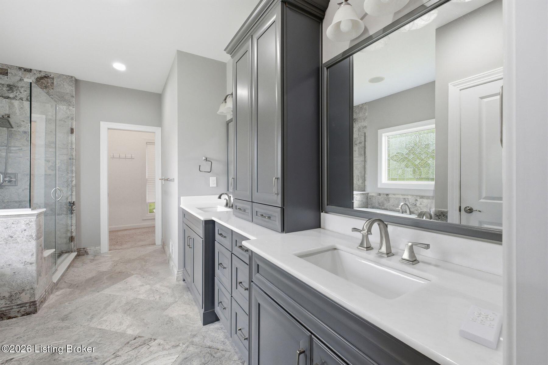 17000 Isabella View Pl