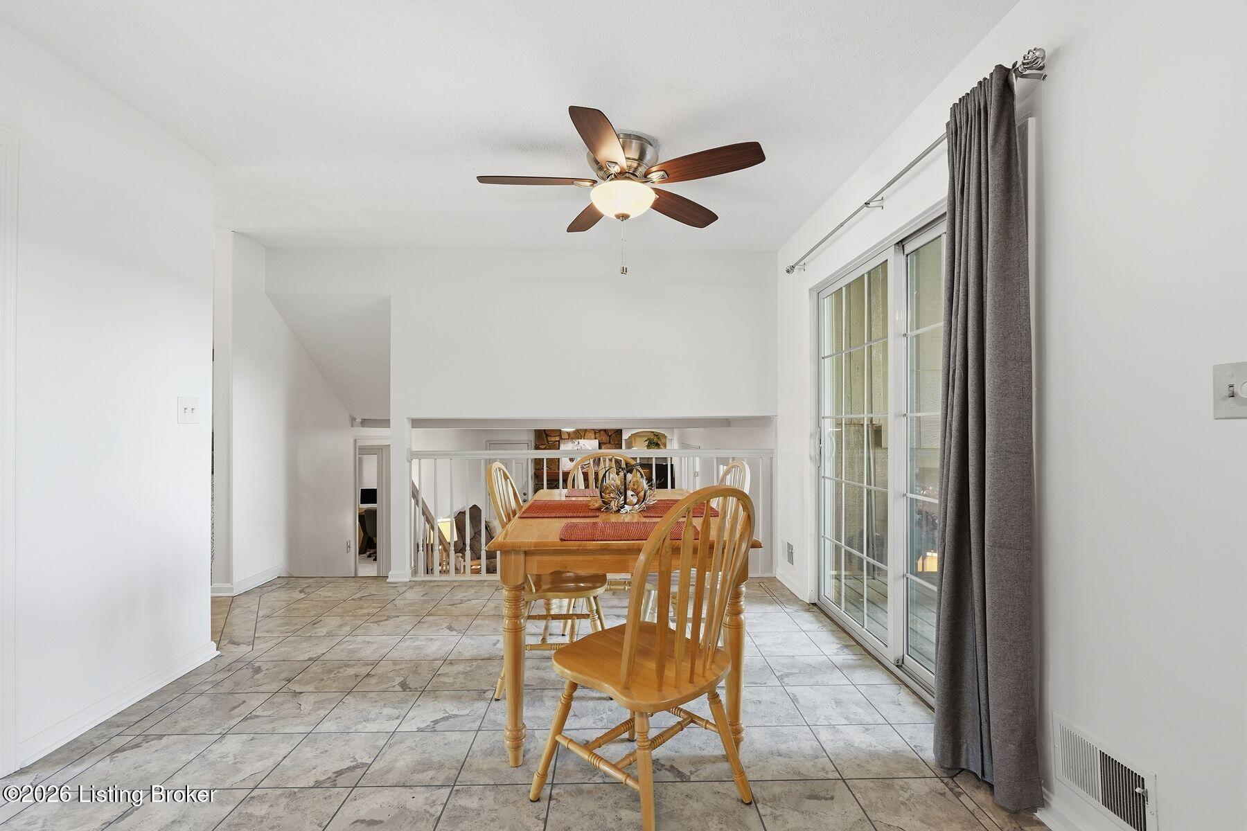 5806 Renada Dr
