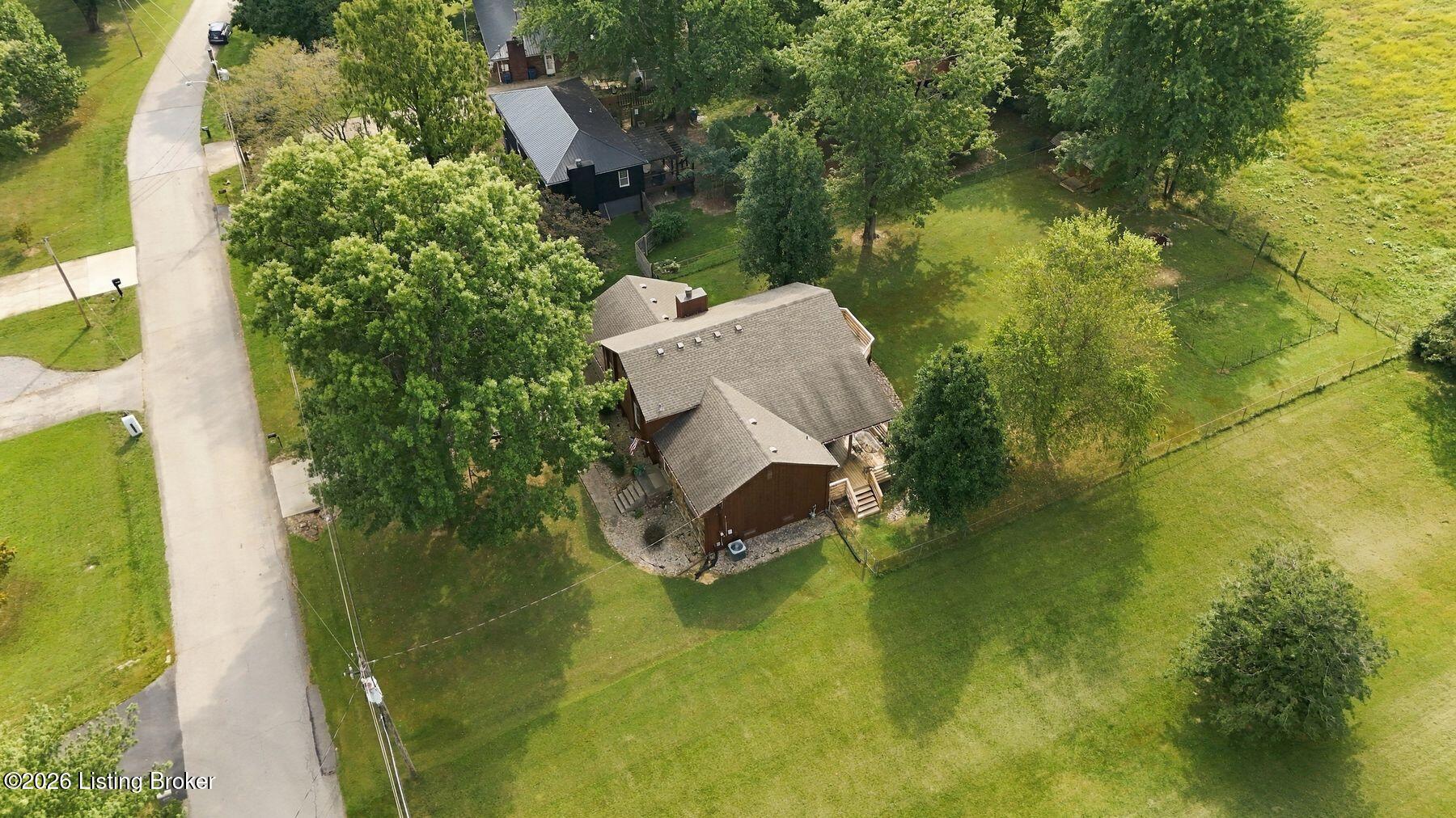5806 Renada Dr