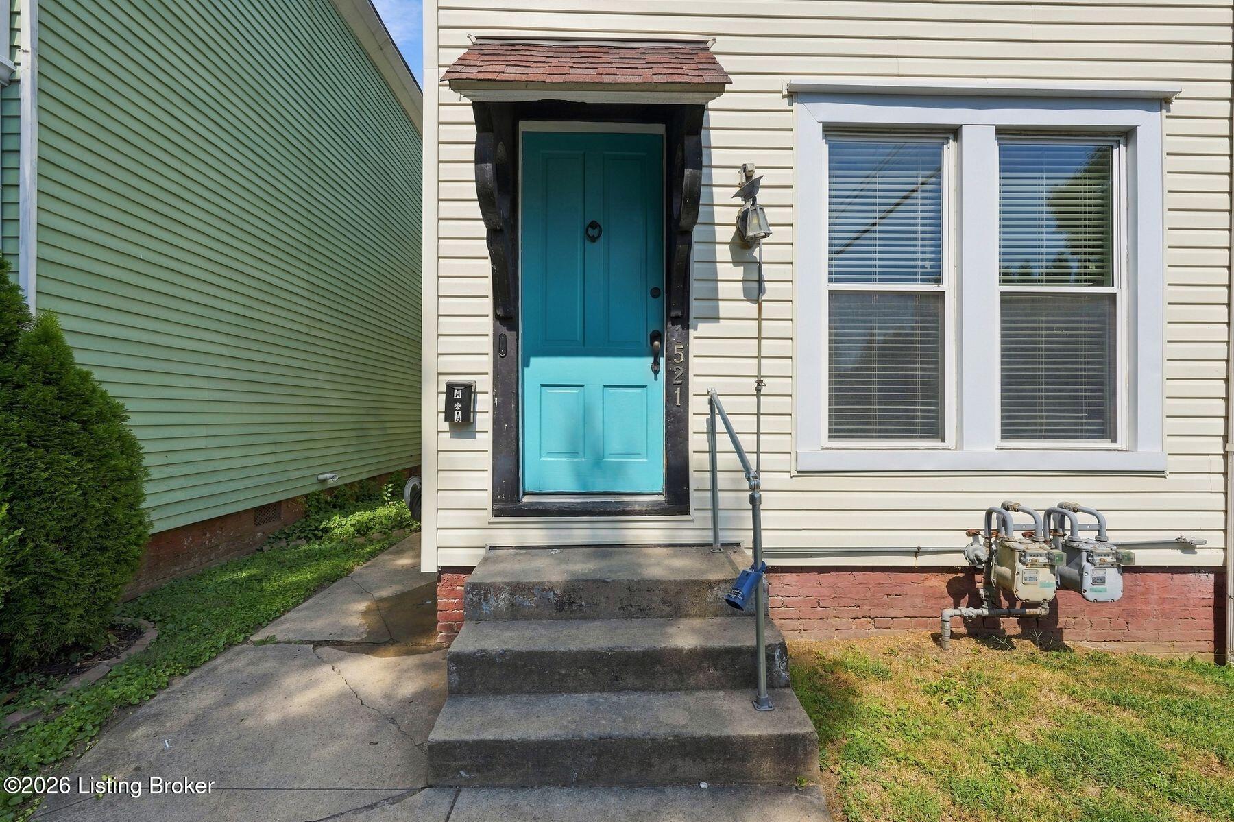 1521 Morton Ave