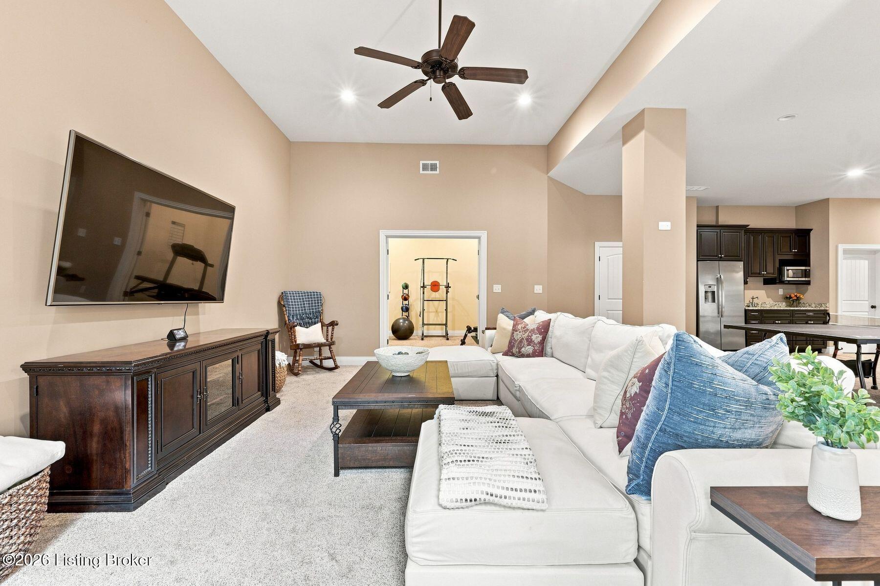 7518 Beechspring Farm Blvd