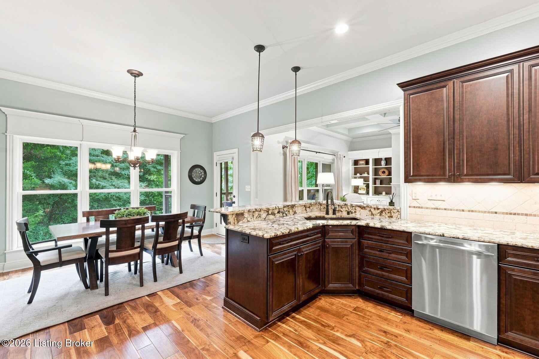 7518 Beechspring Farm Blvd