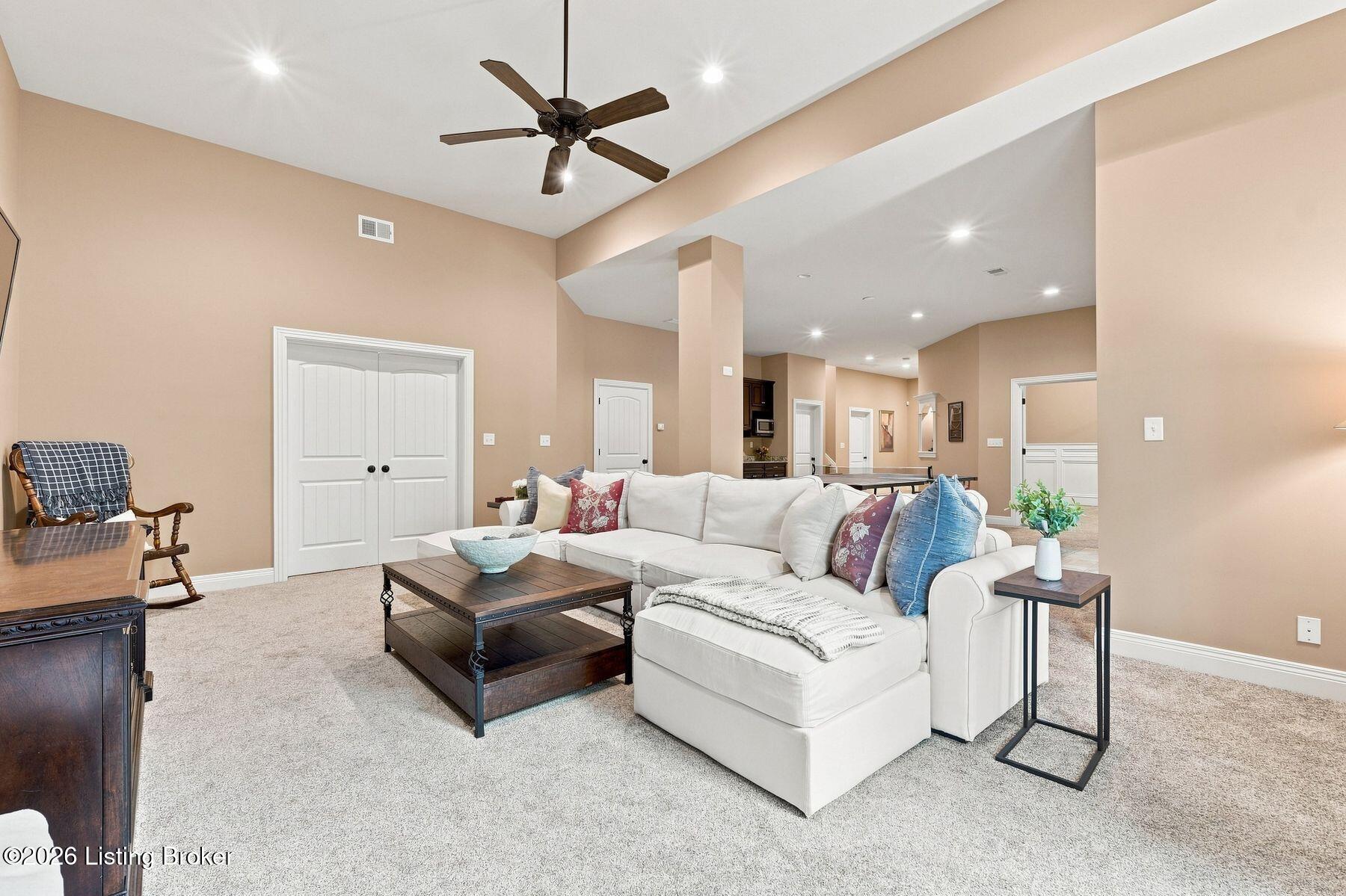 7518 Beechspring Farm Blvd