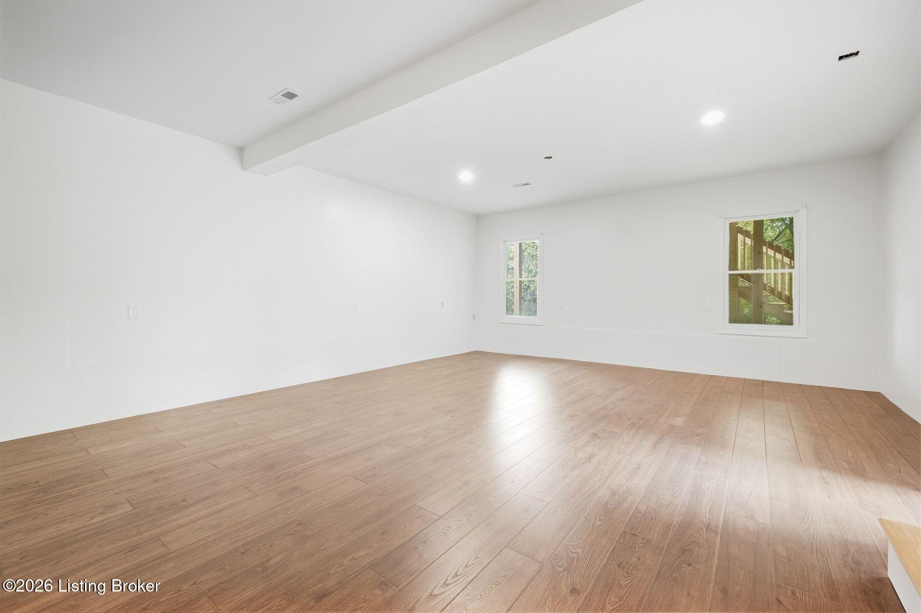 3322 Breaux Dr