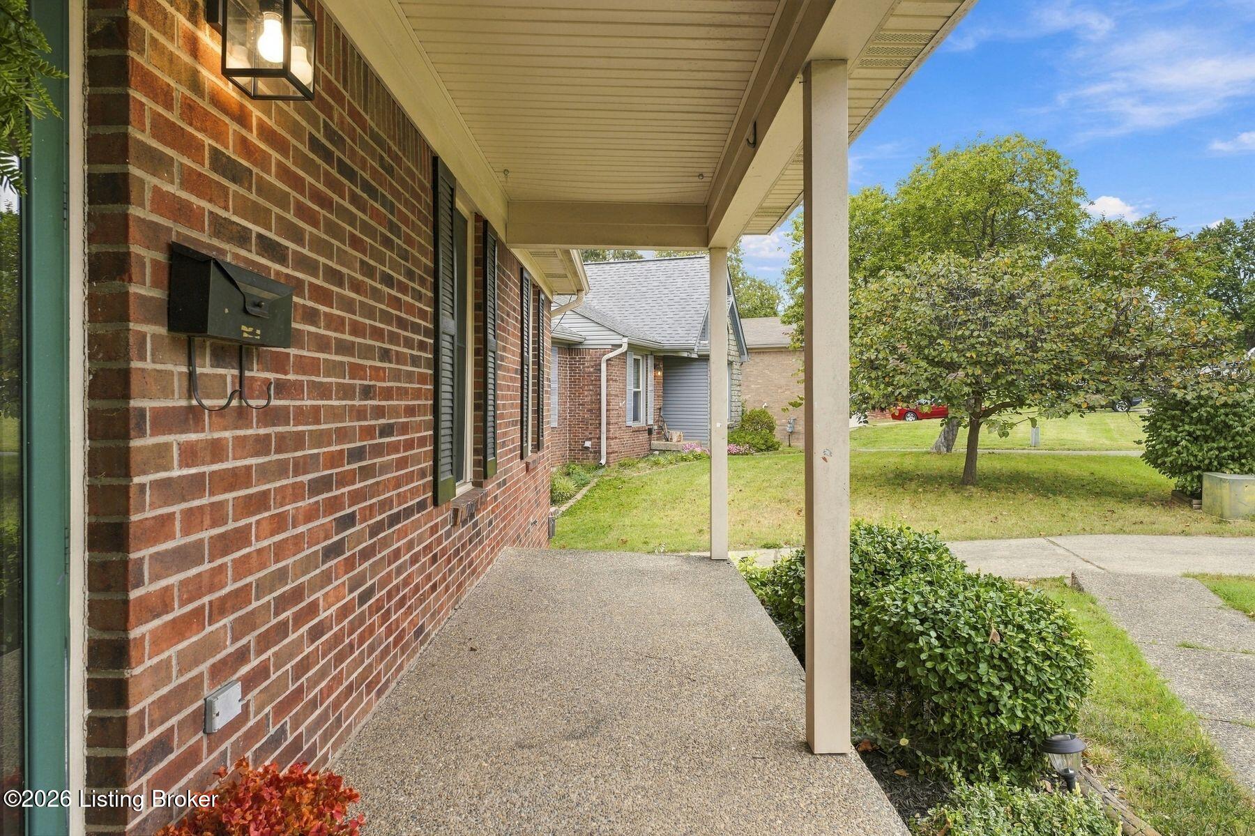 3322 Breaux Dr