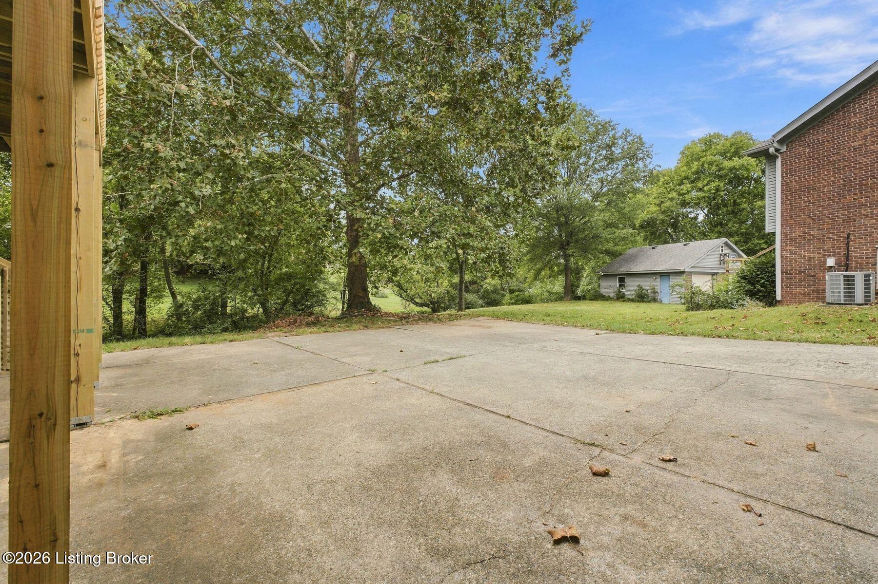 3322 Breaux Dr