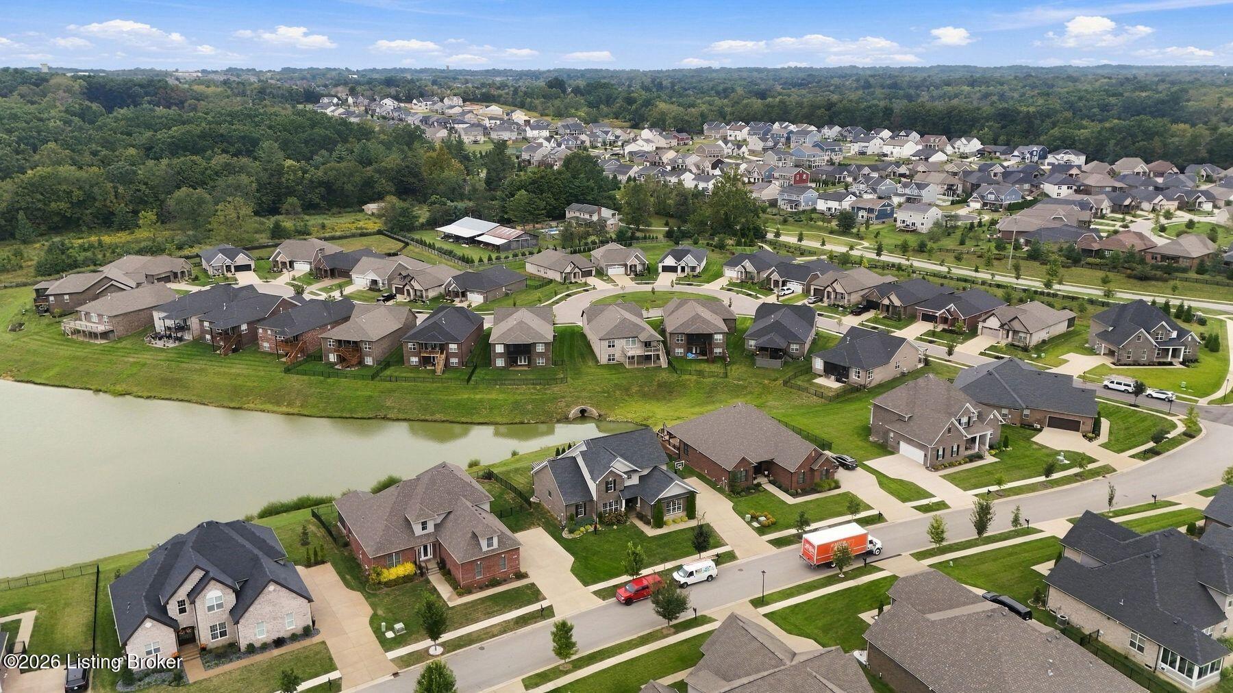 2008 Scenic Lakes Dr