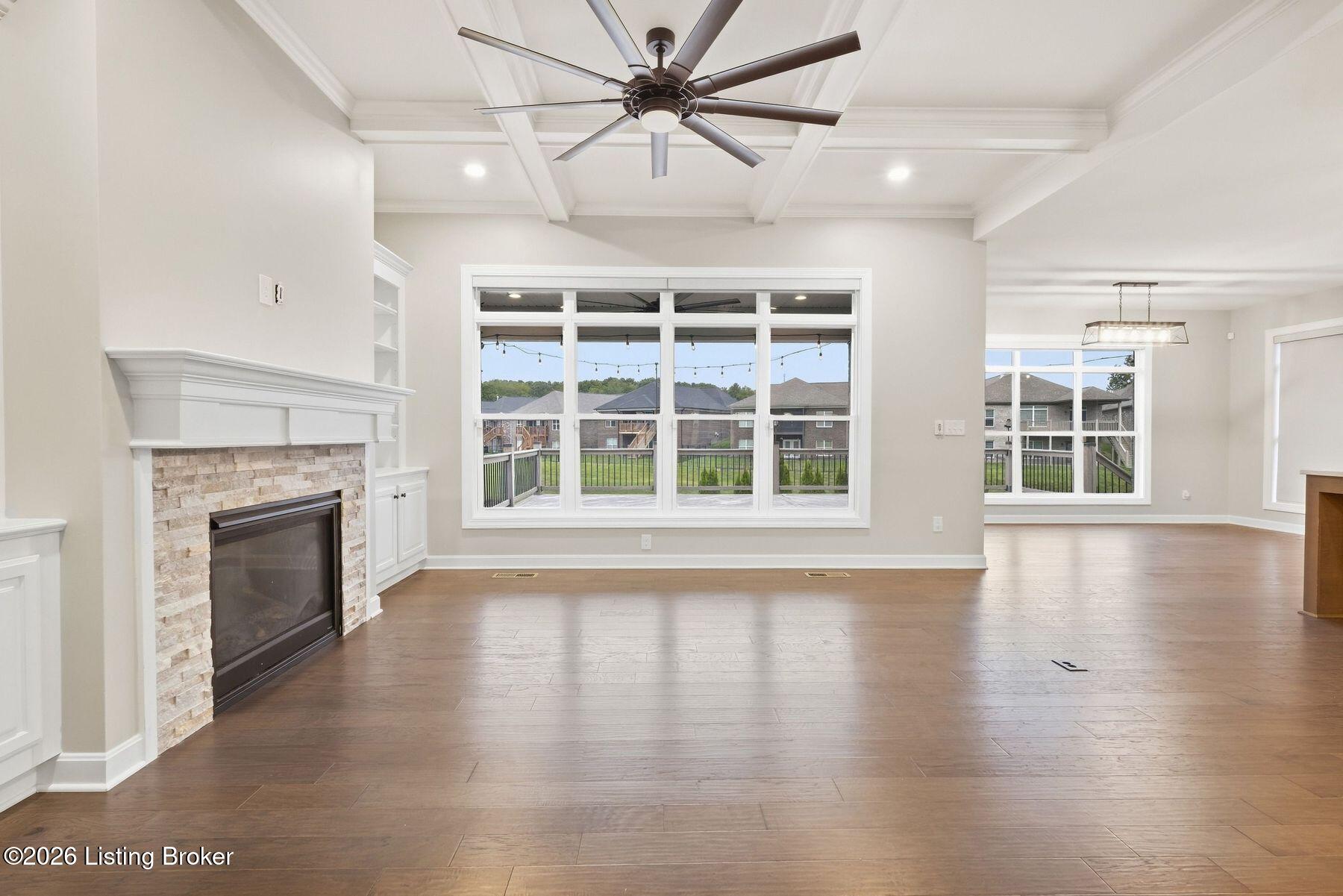 2008 Scenic Lakes Dr