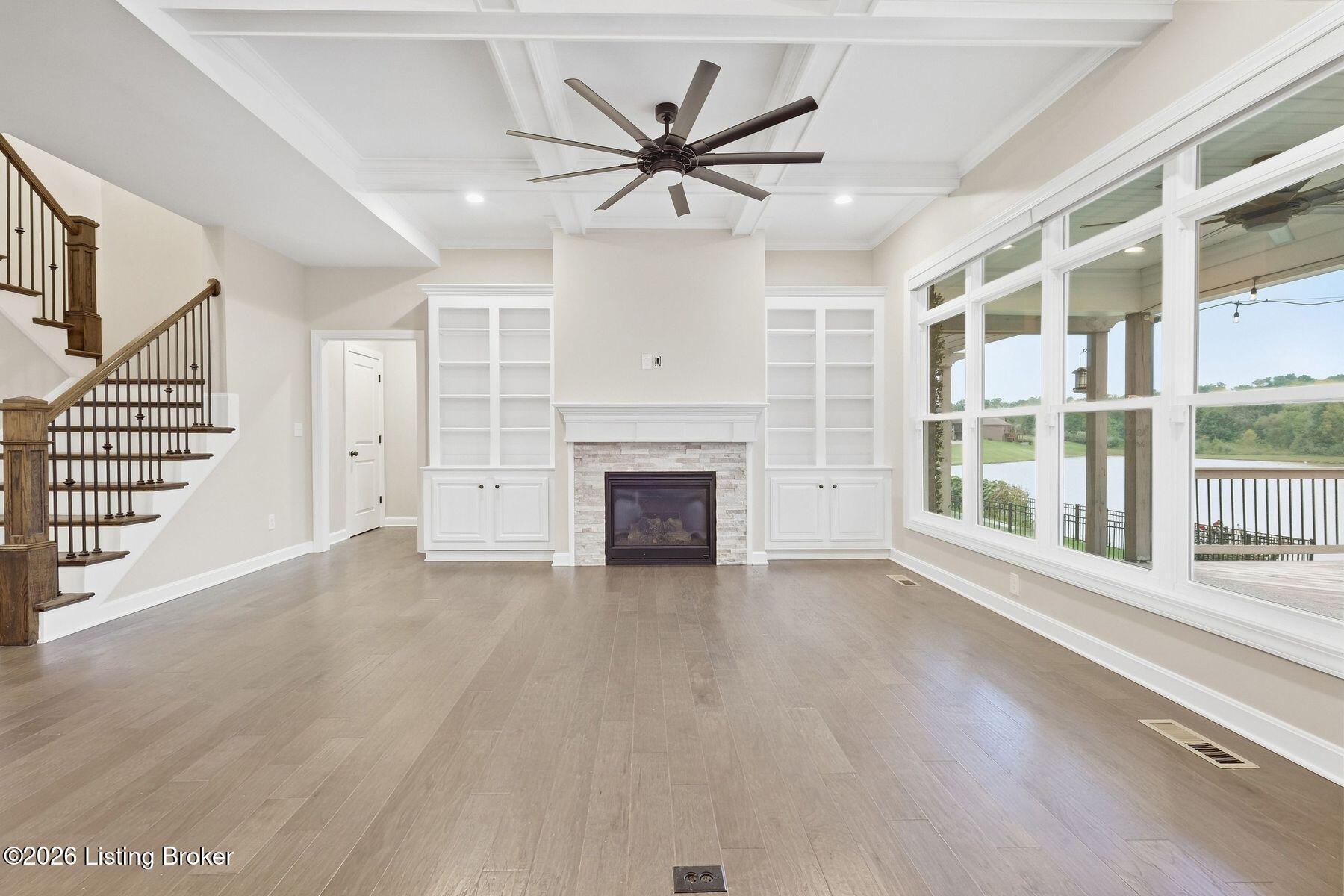 2008 Scenic Lakes Dr