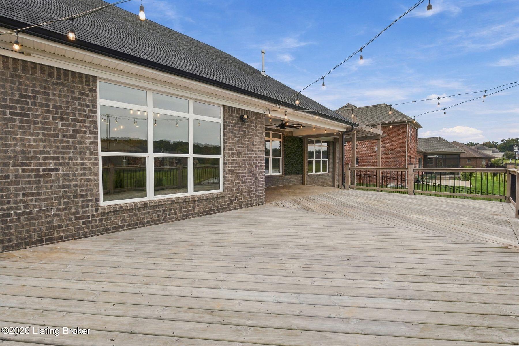 2008 Scenic Lakes Dr