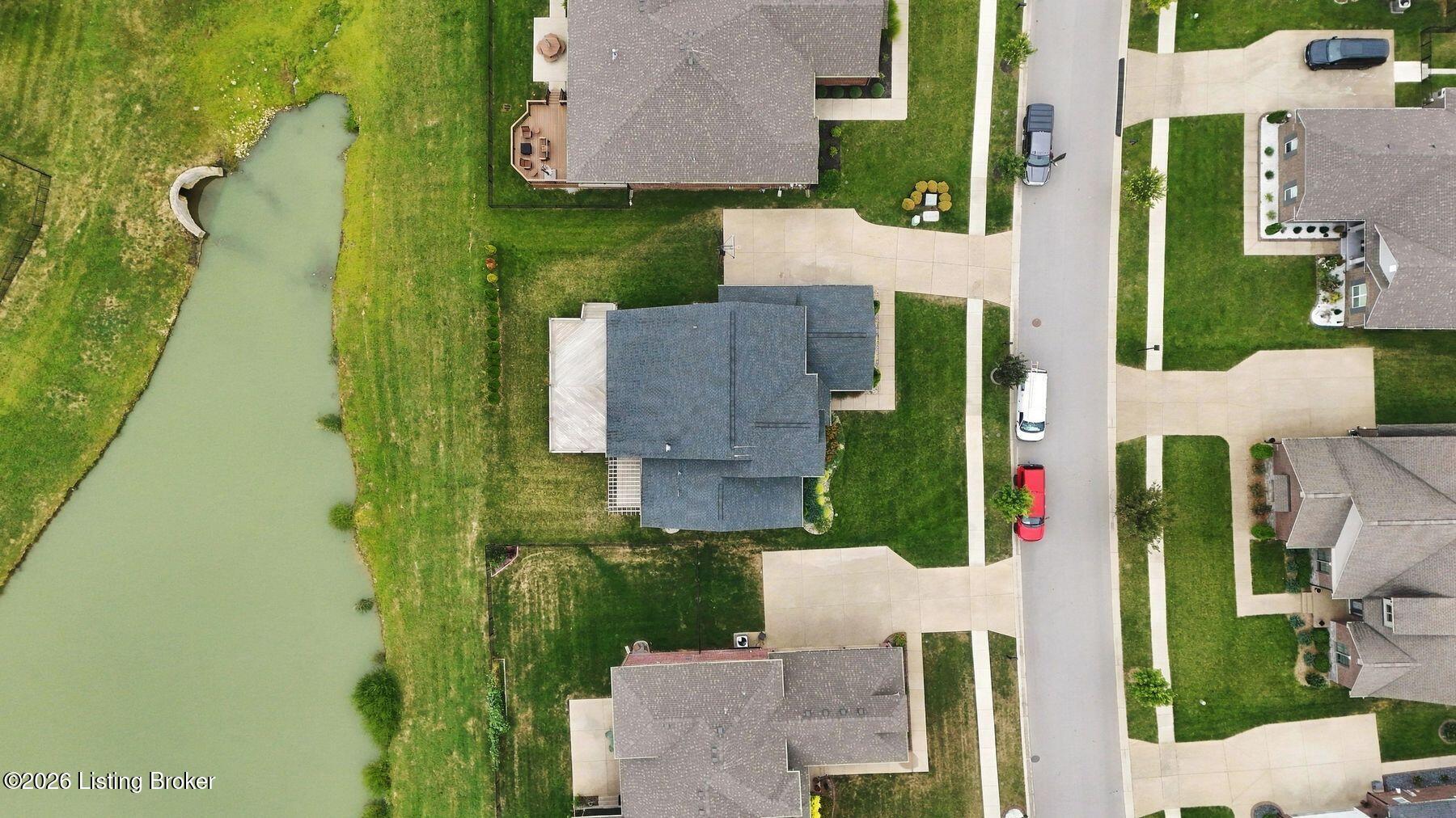 2008 Scenic Lakes Dr