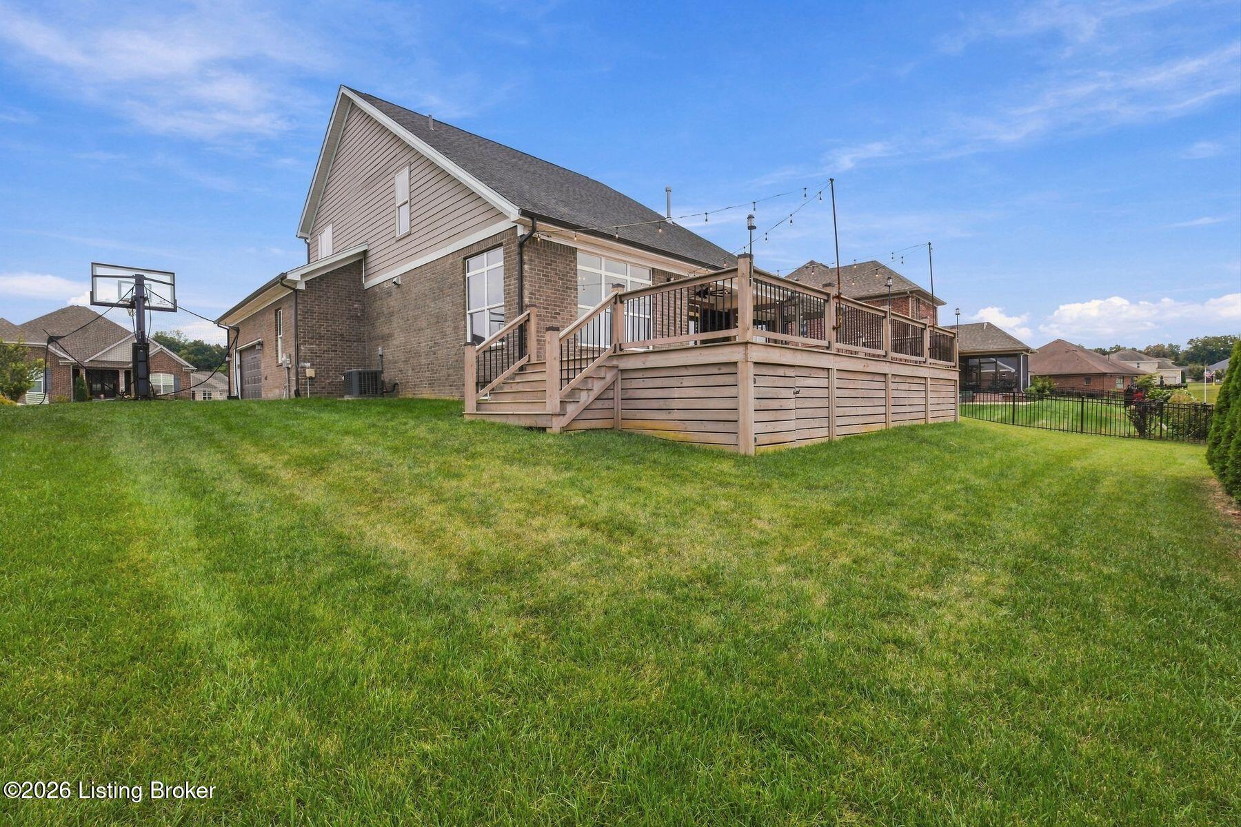 2008 Scenic Lakes Dr