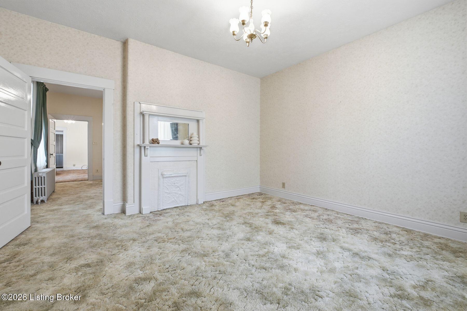 1153 Julia Ave