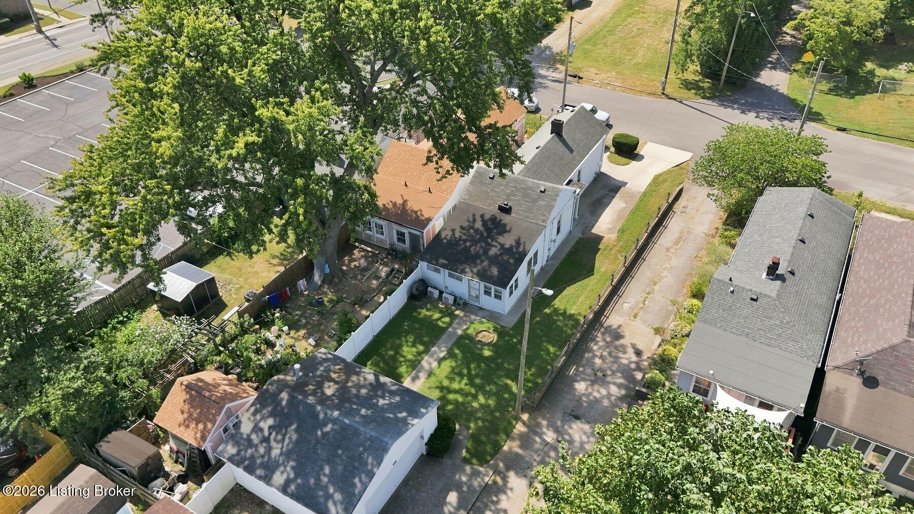 1153 Julia Ave