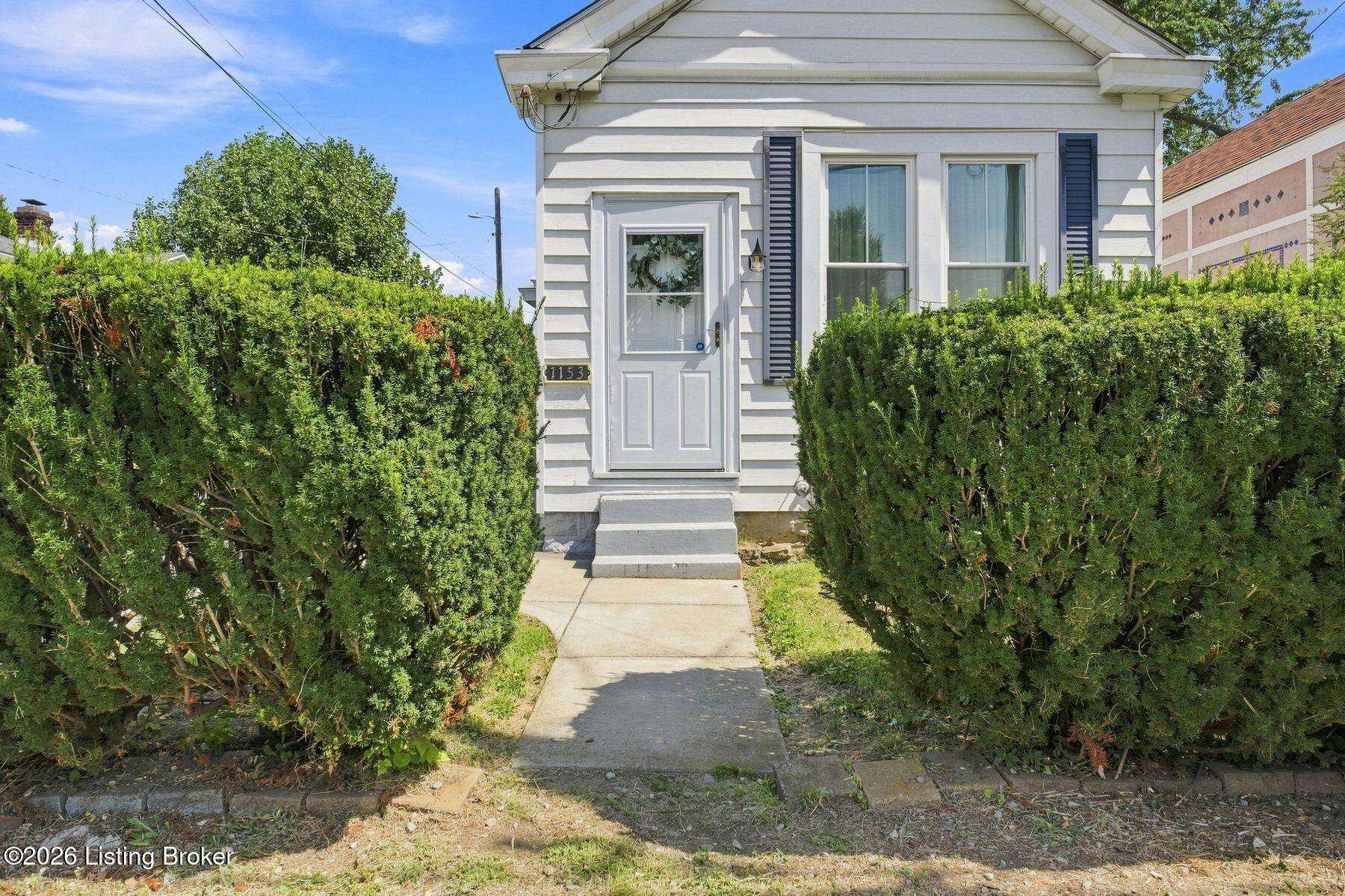 1153 Julia Ave
