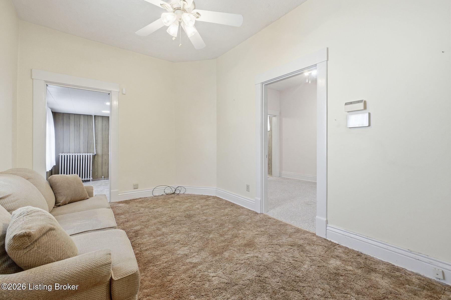 1153 Julia Ave