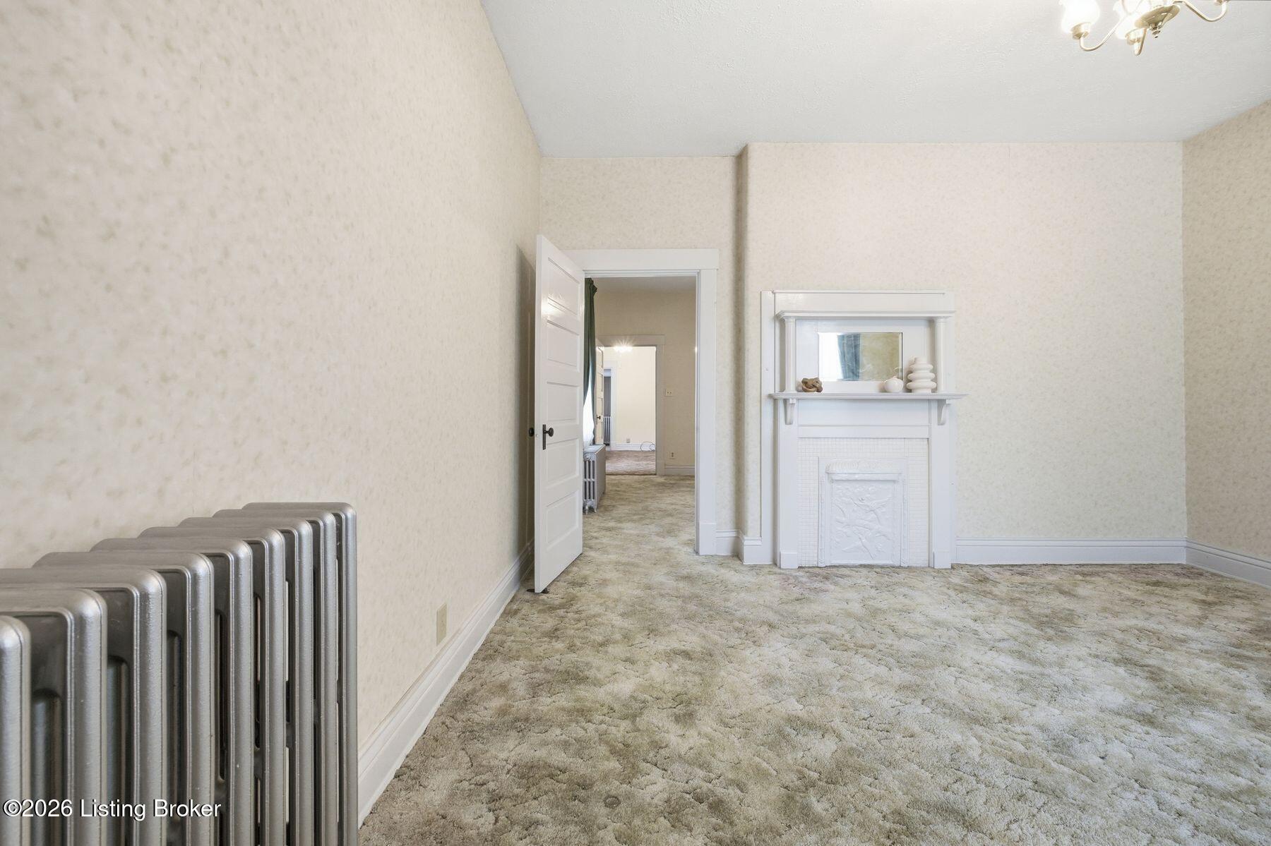 1153 Julia Ave