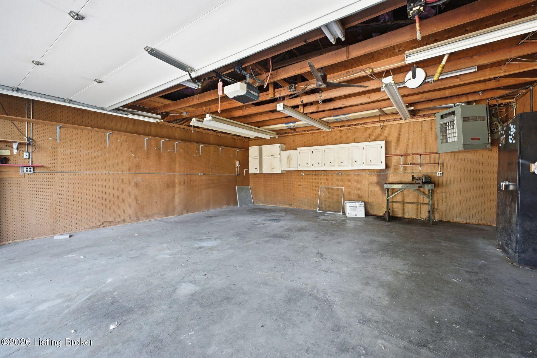 1153 Julia Ave