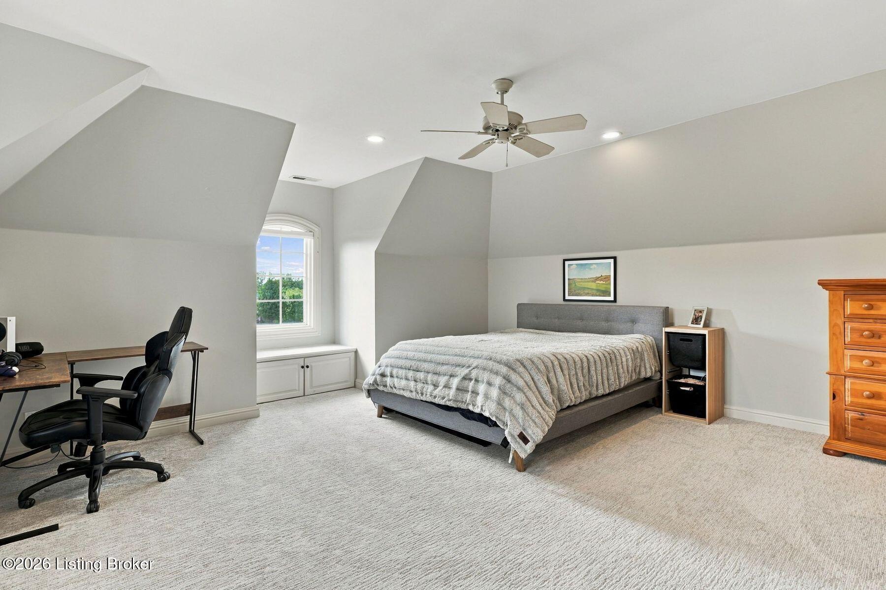 13512 Ridgemoor Dr