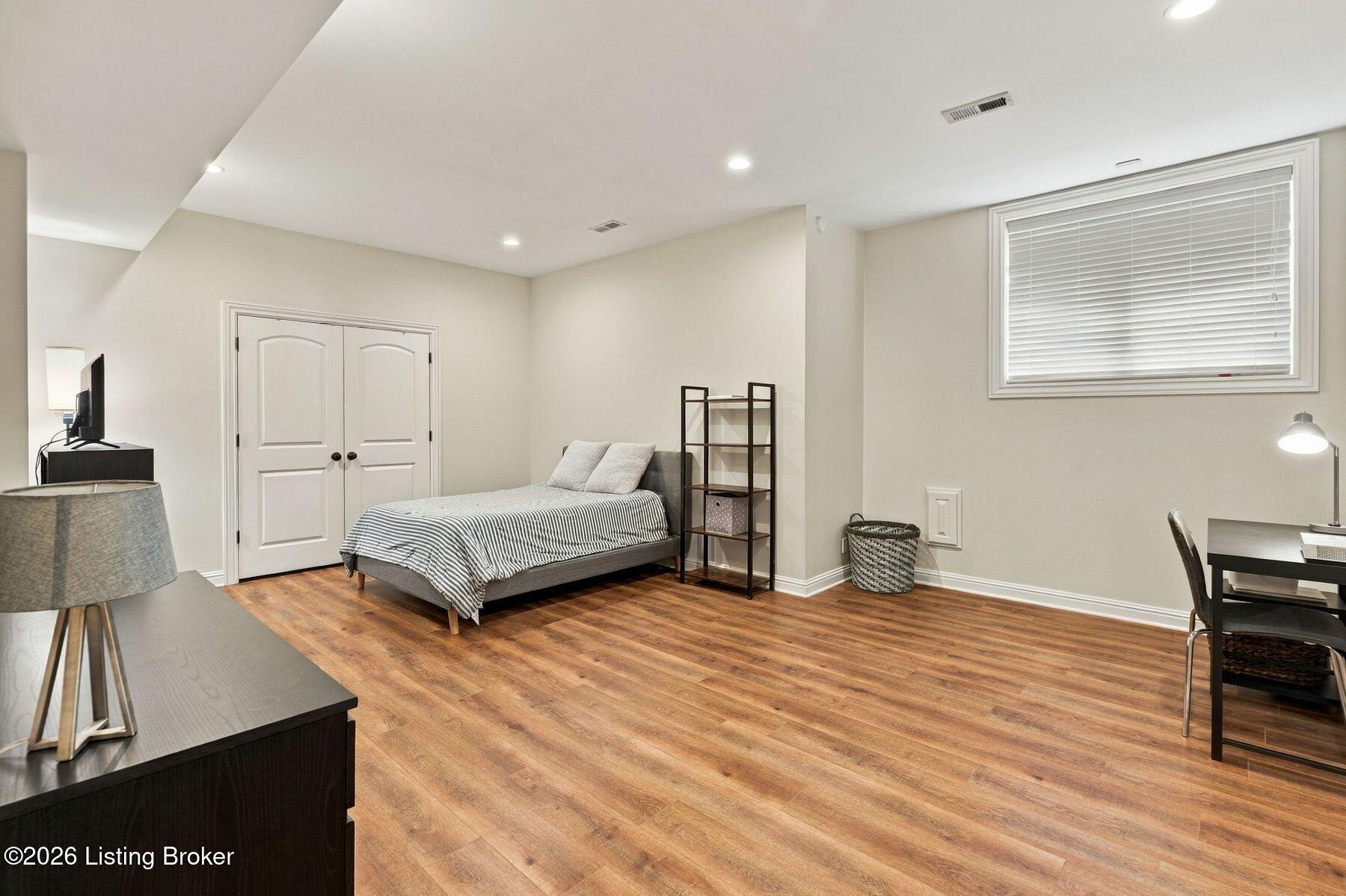 13512 Ridgemoor Dr