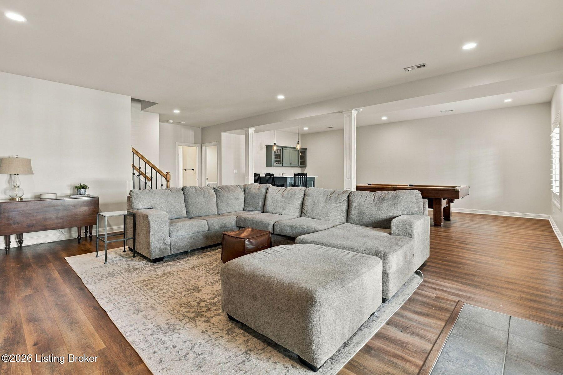 13512 Ridgemoor Dr