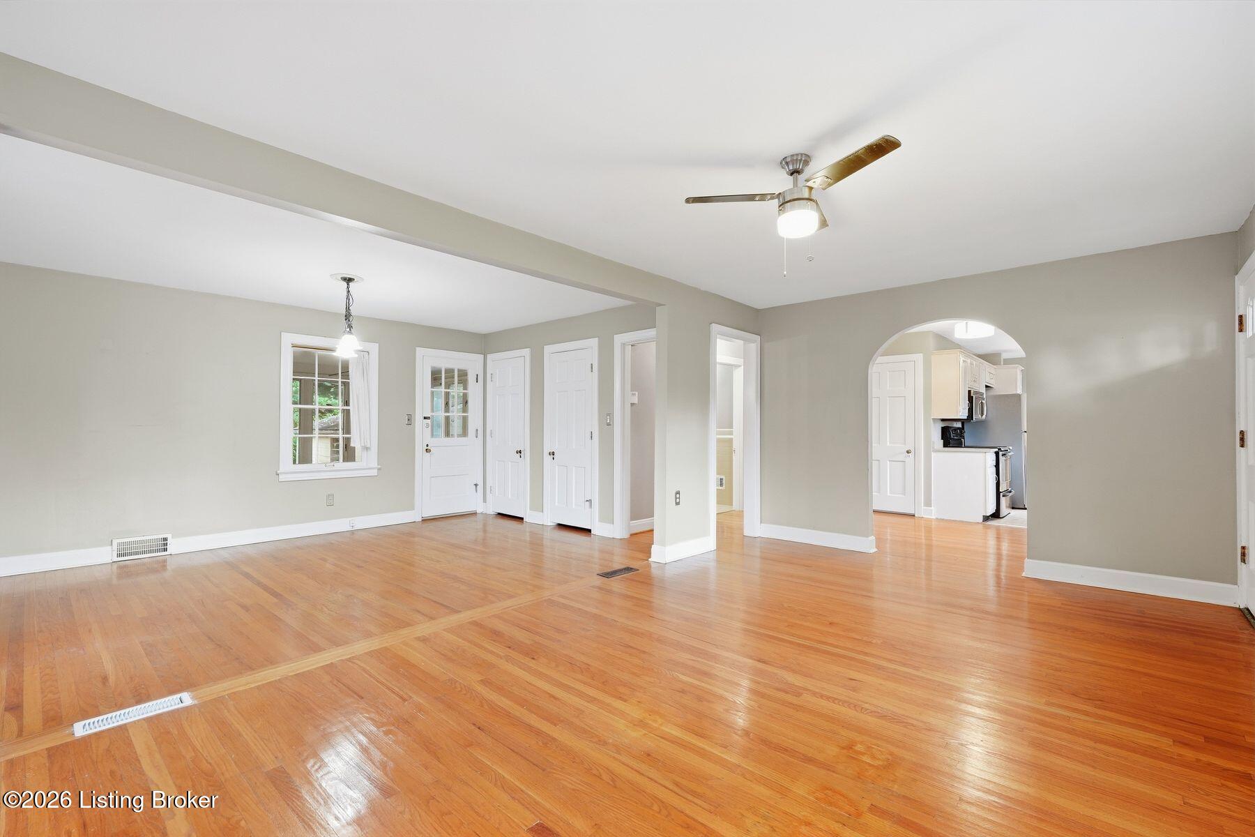 4032 Elmwood Ave
