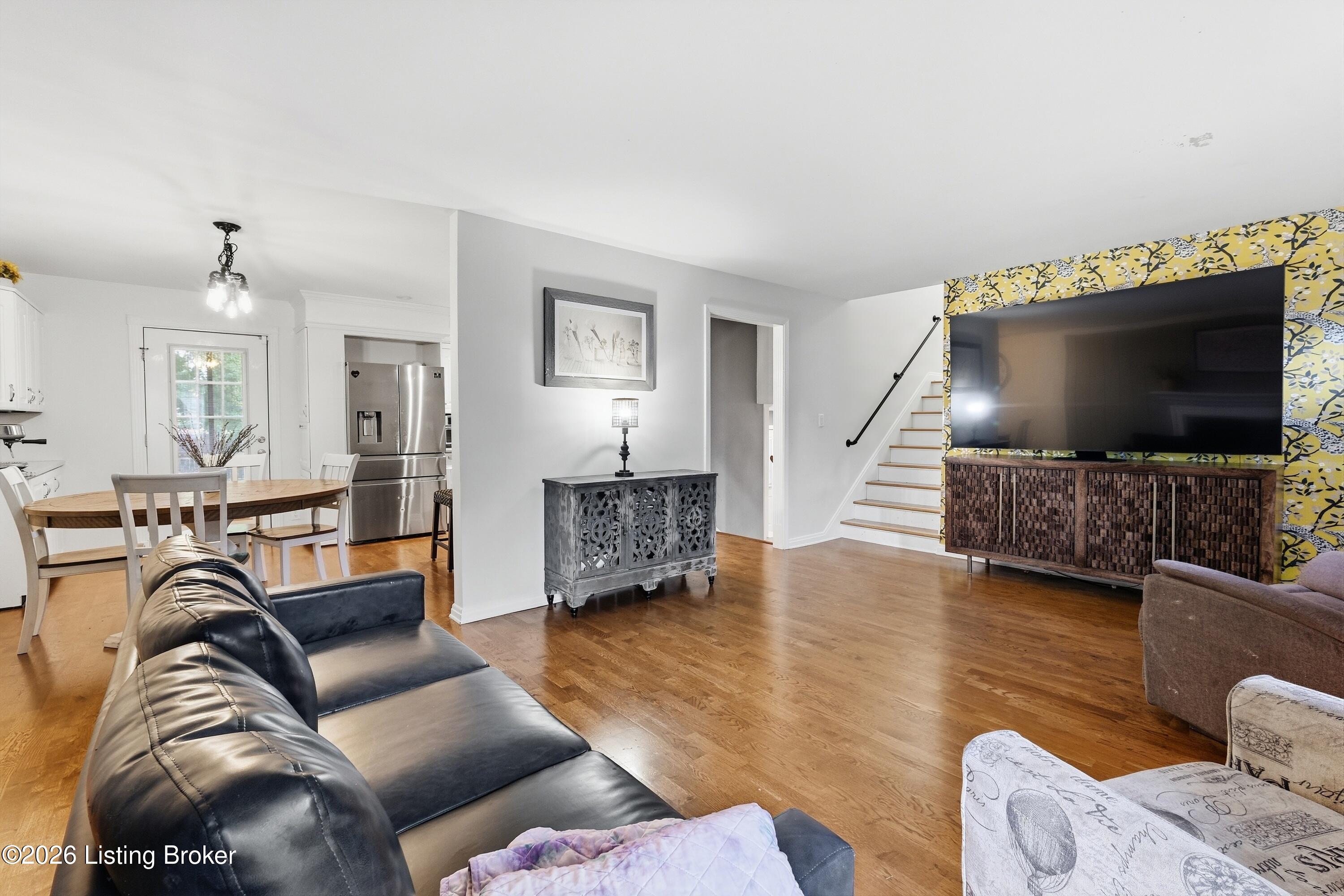 515 Lyndale Ave