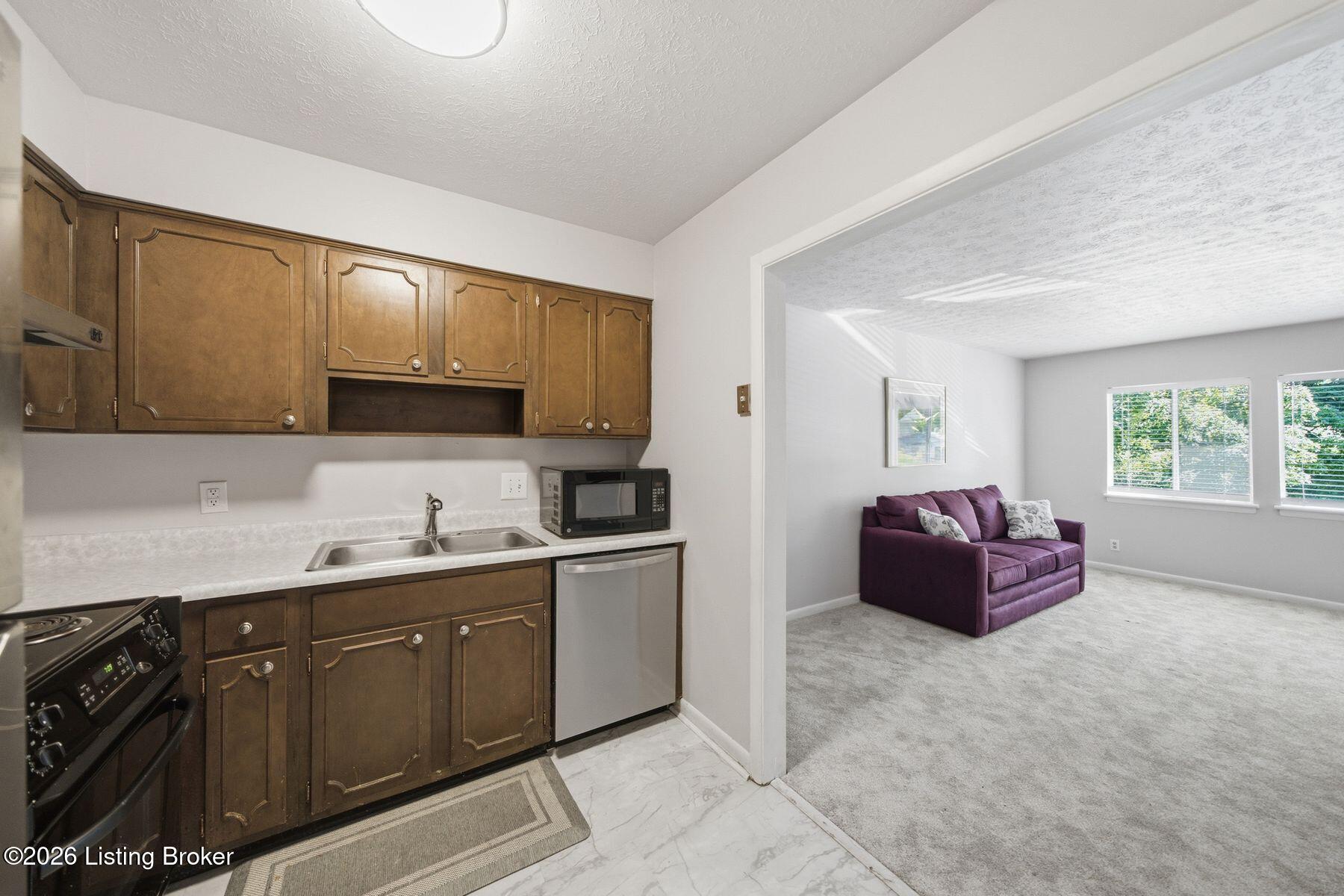 1935 Gardiner Ln APT F89