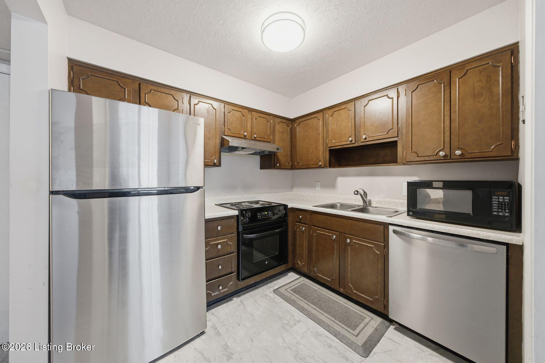 1935 Gardiner Ln APT F89