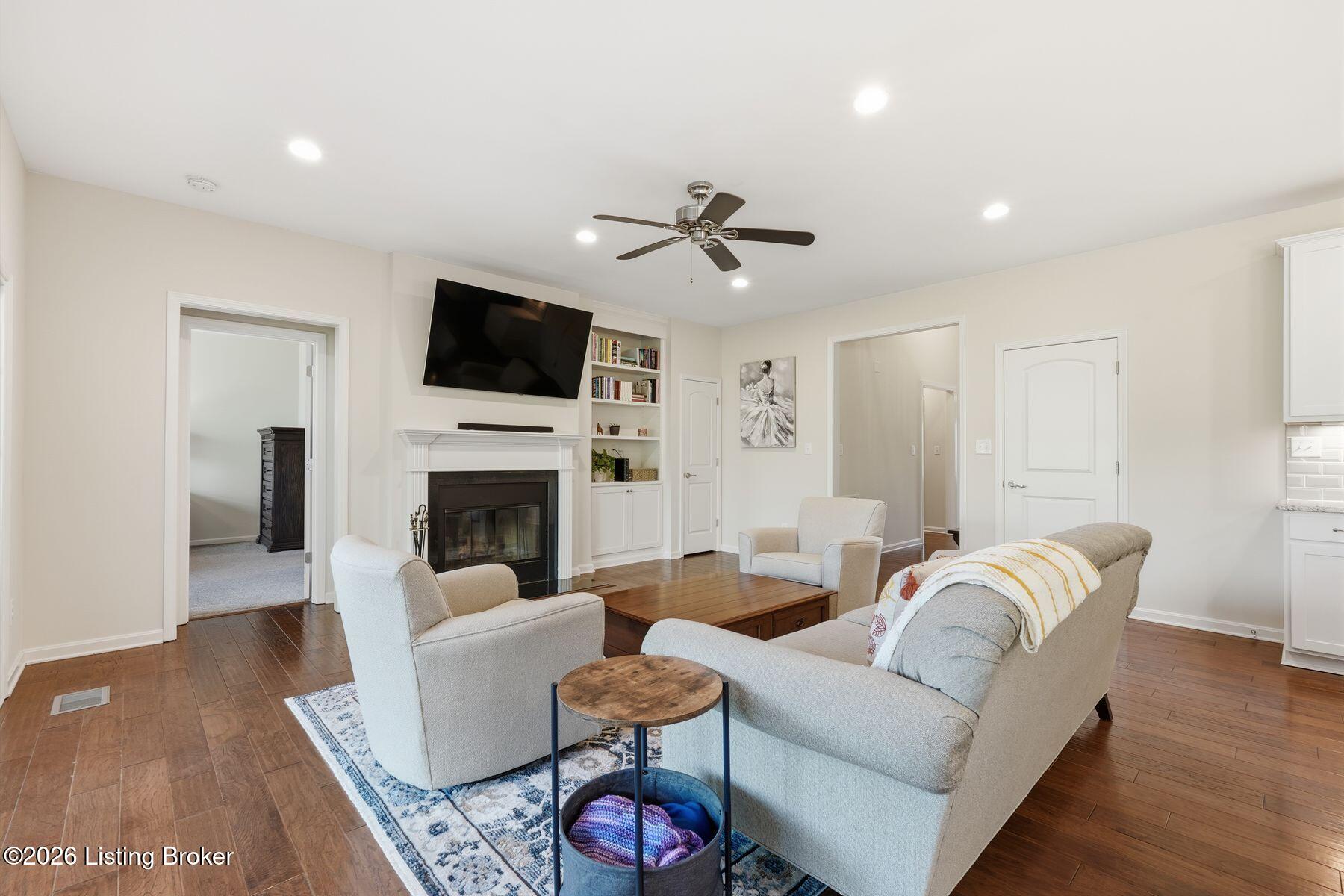 18005 Ellerslie Dr