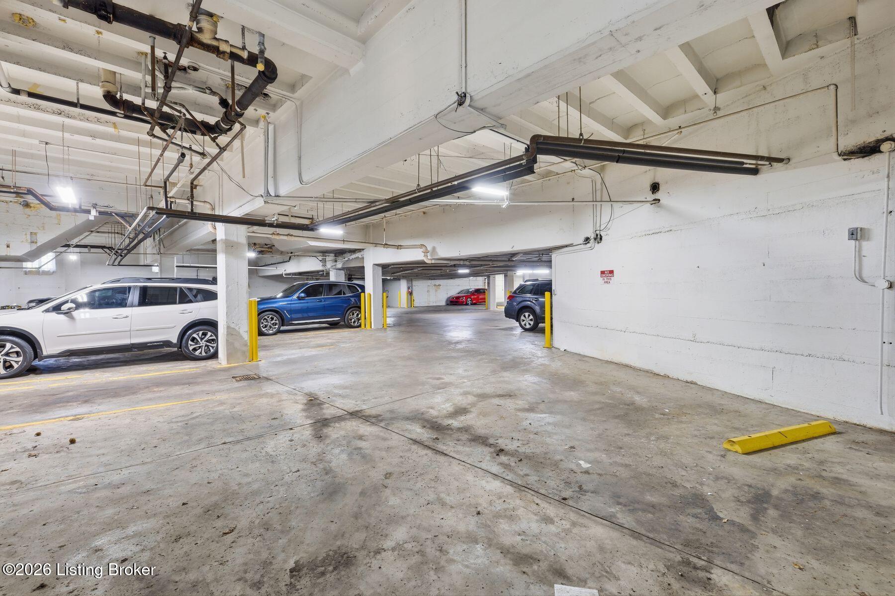 1601 Spring Dr 10