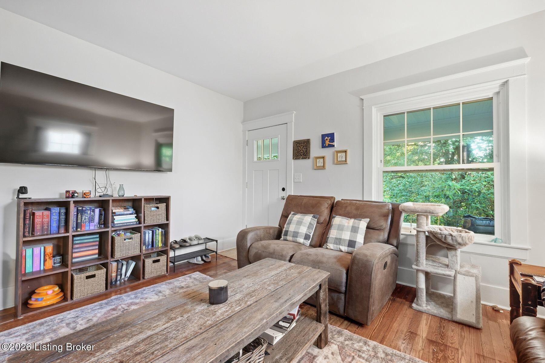 1855 Harvard Dr