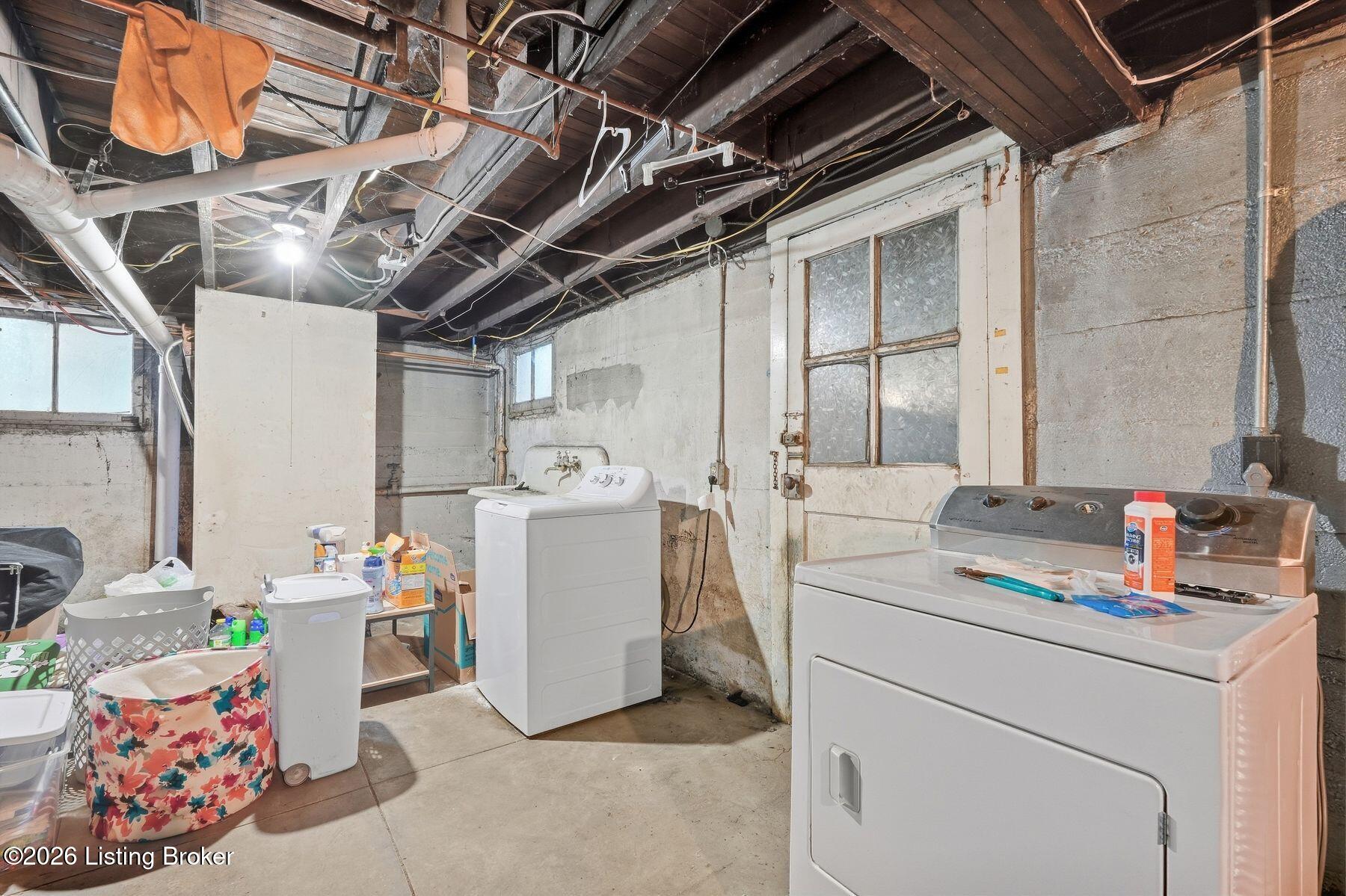 1855 Harvard Dr
